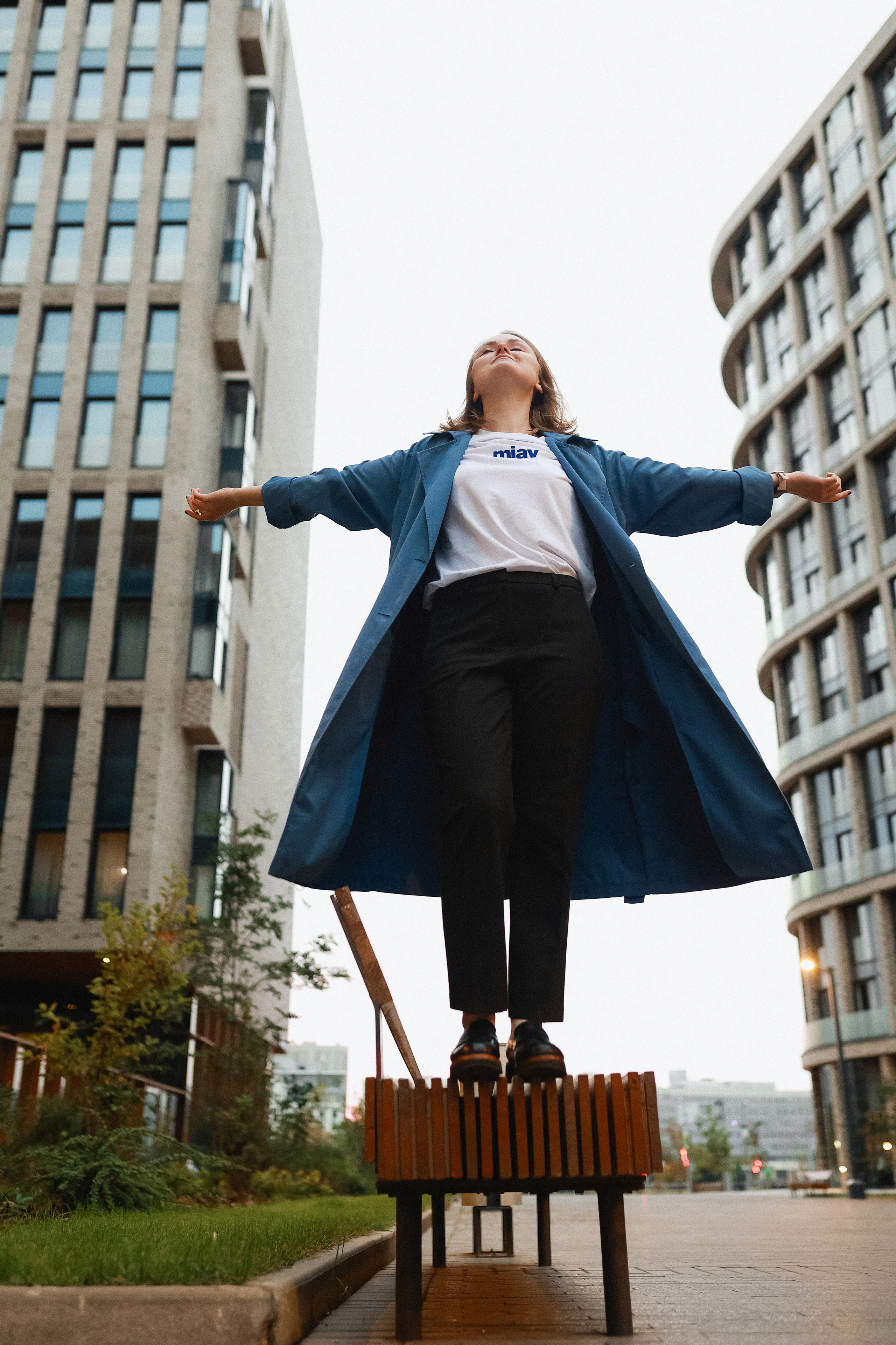 Фотопрогулка в ЗилАрт. Женская индивидуальная фотосессия. Портретный и семейный фотограф в Москве Мария Рослякова