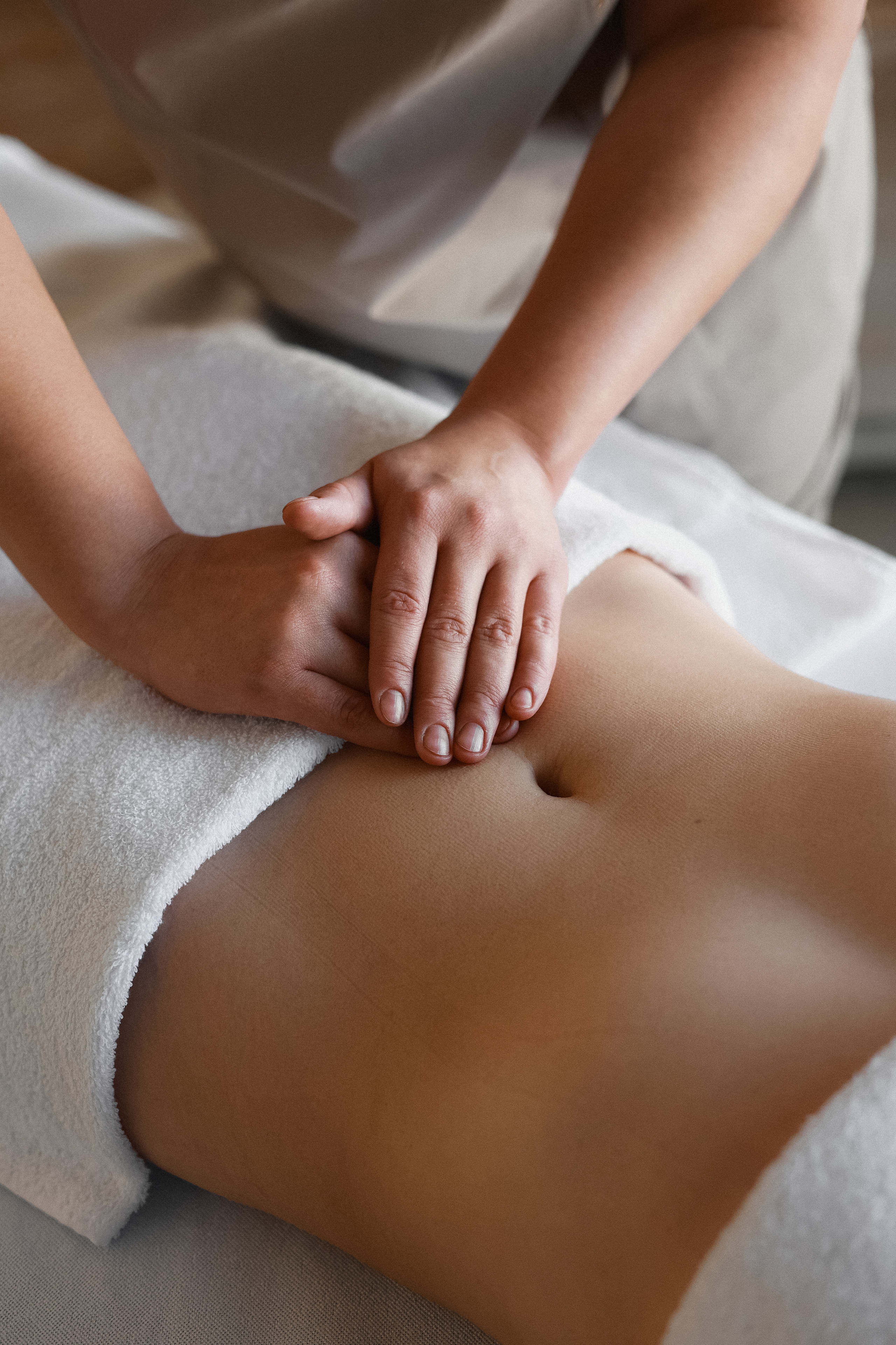 Студийная контент-съёмка для массажиста. Портретный и семейный фотограф в Москве Мария Рослякова