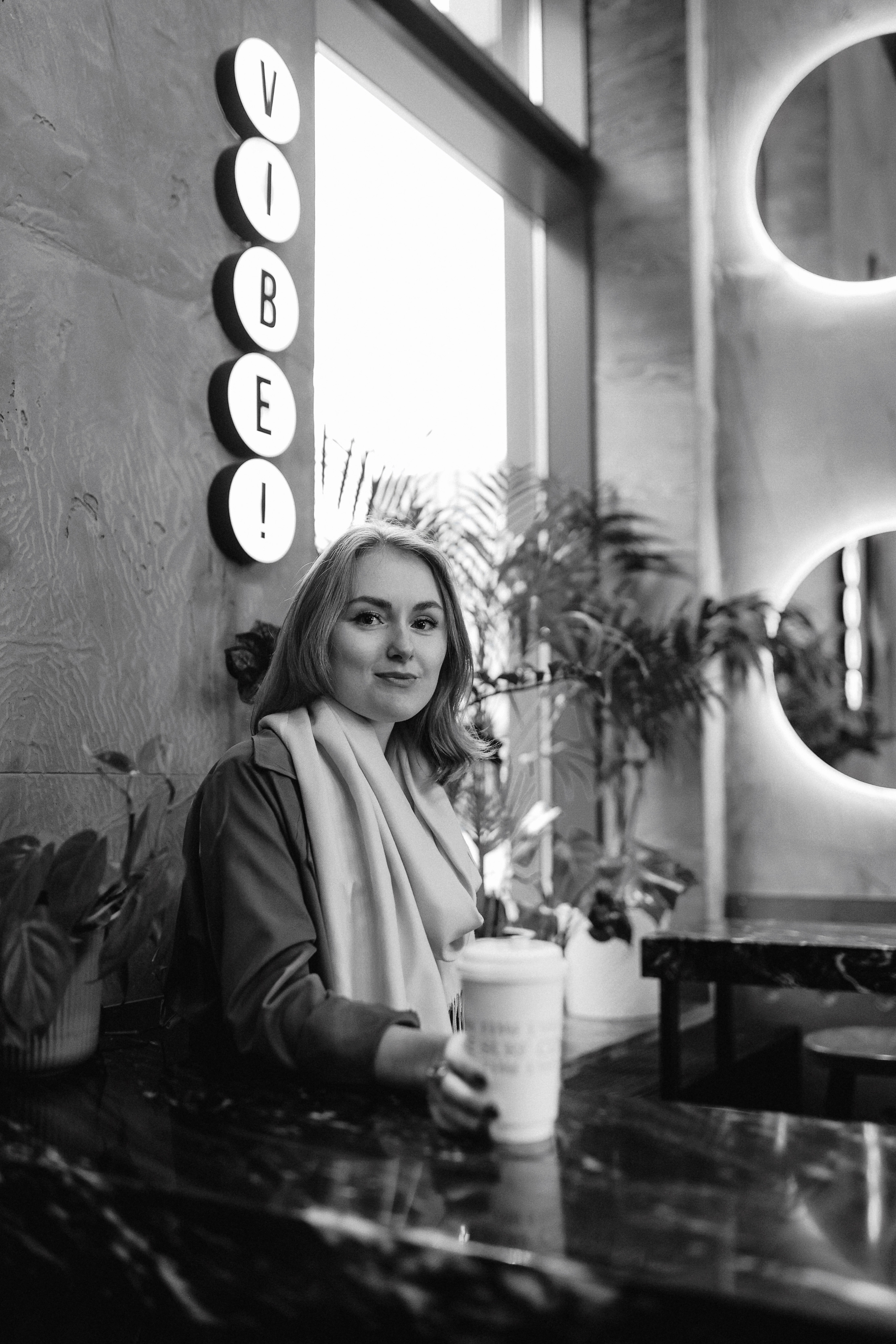 Фотопрогулка в ЗилАрт. Женская индивидуальная фотосессия. Портретный и семейный фотограф в Москве Мария Рослякова