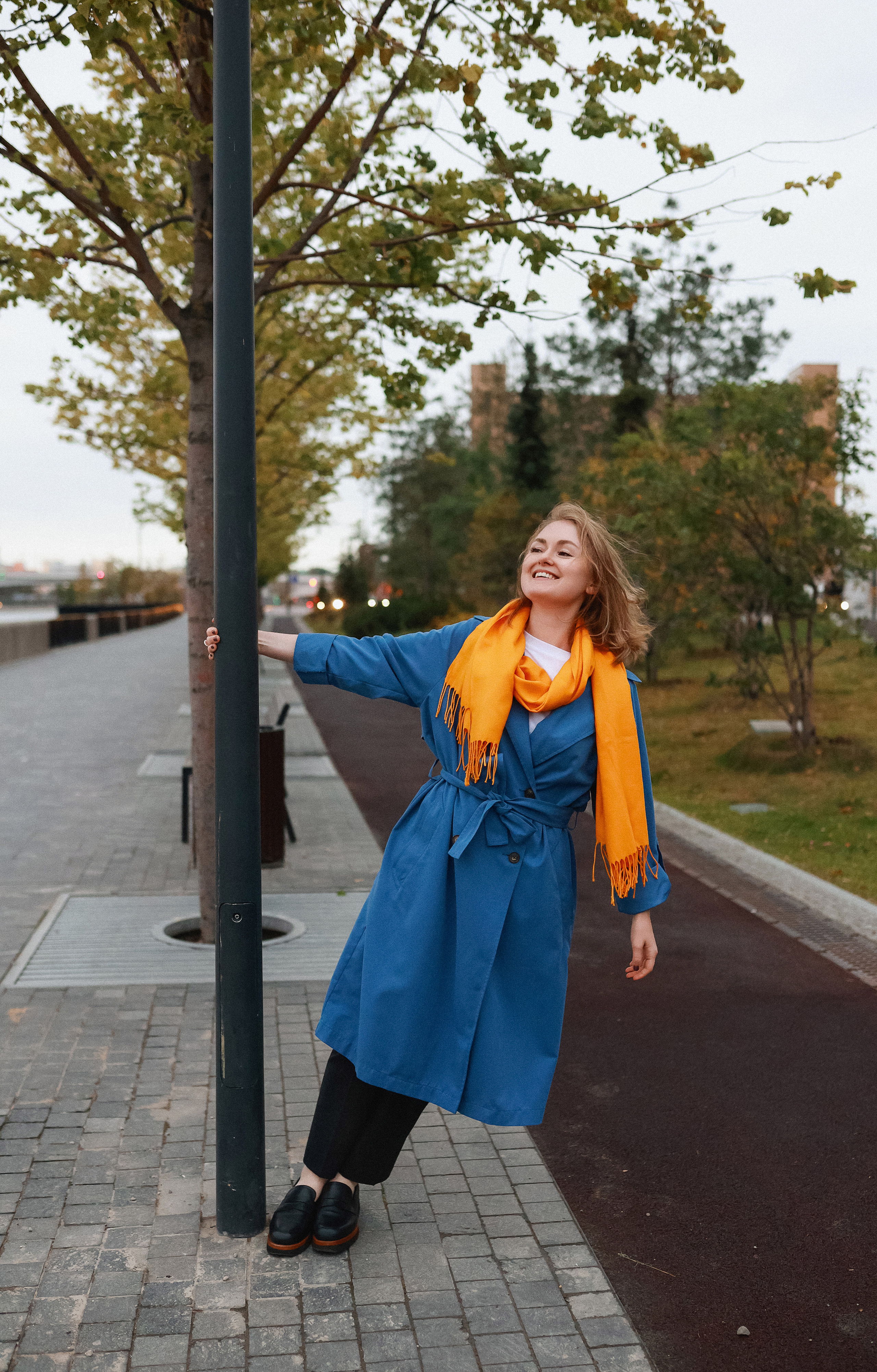 Фотопрогулка в ЗилАрт. Женская индивидуальная фотосессия. Портретный и семейный фотограф в Москве Мария Рослякова