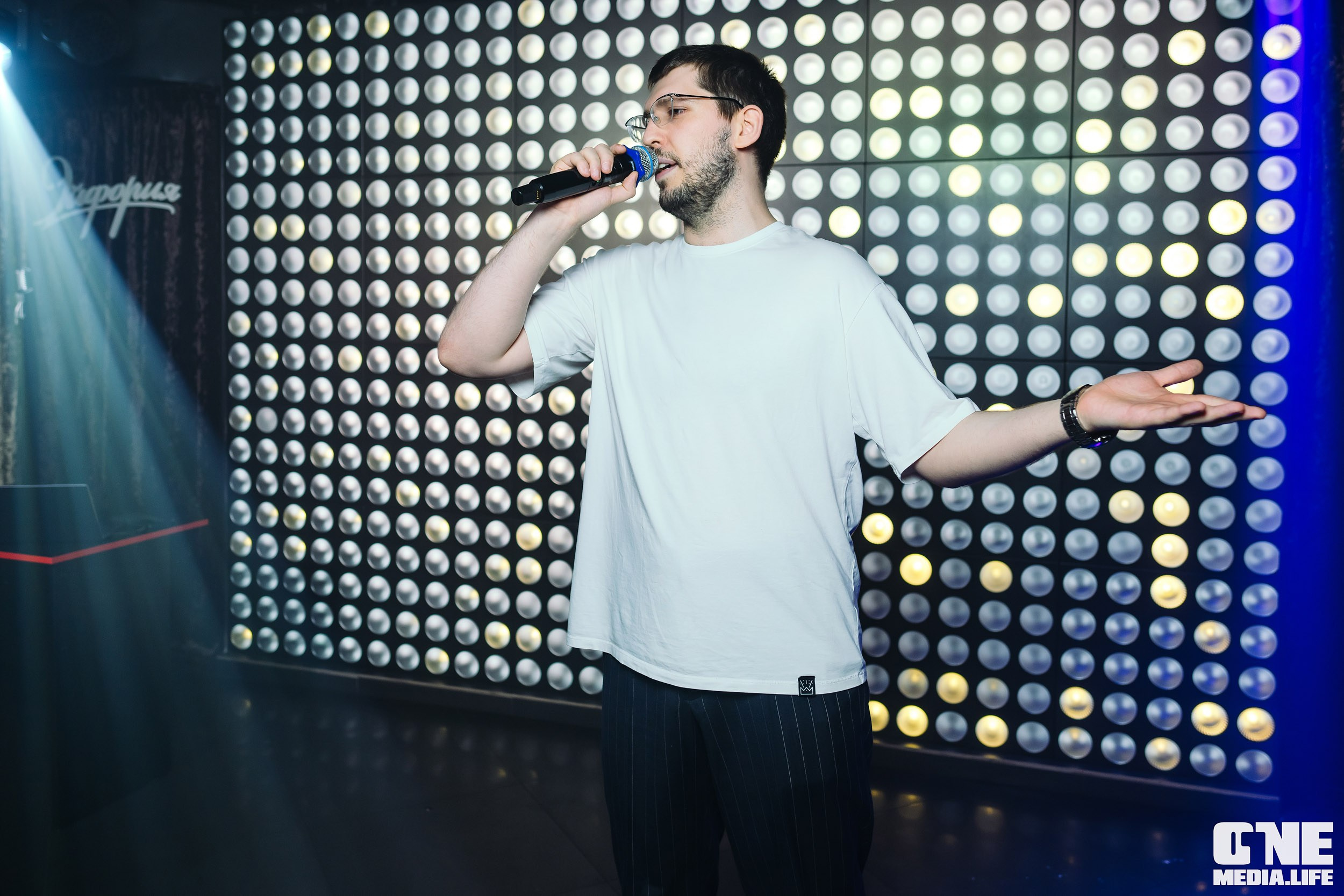 Фоторепортаж из караоке-клуба Эйфория. One Media Life: фоторепортажи, фотоотчеты с мероприятий и заведений