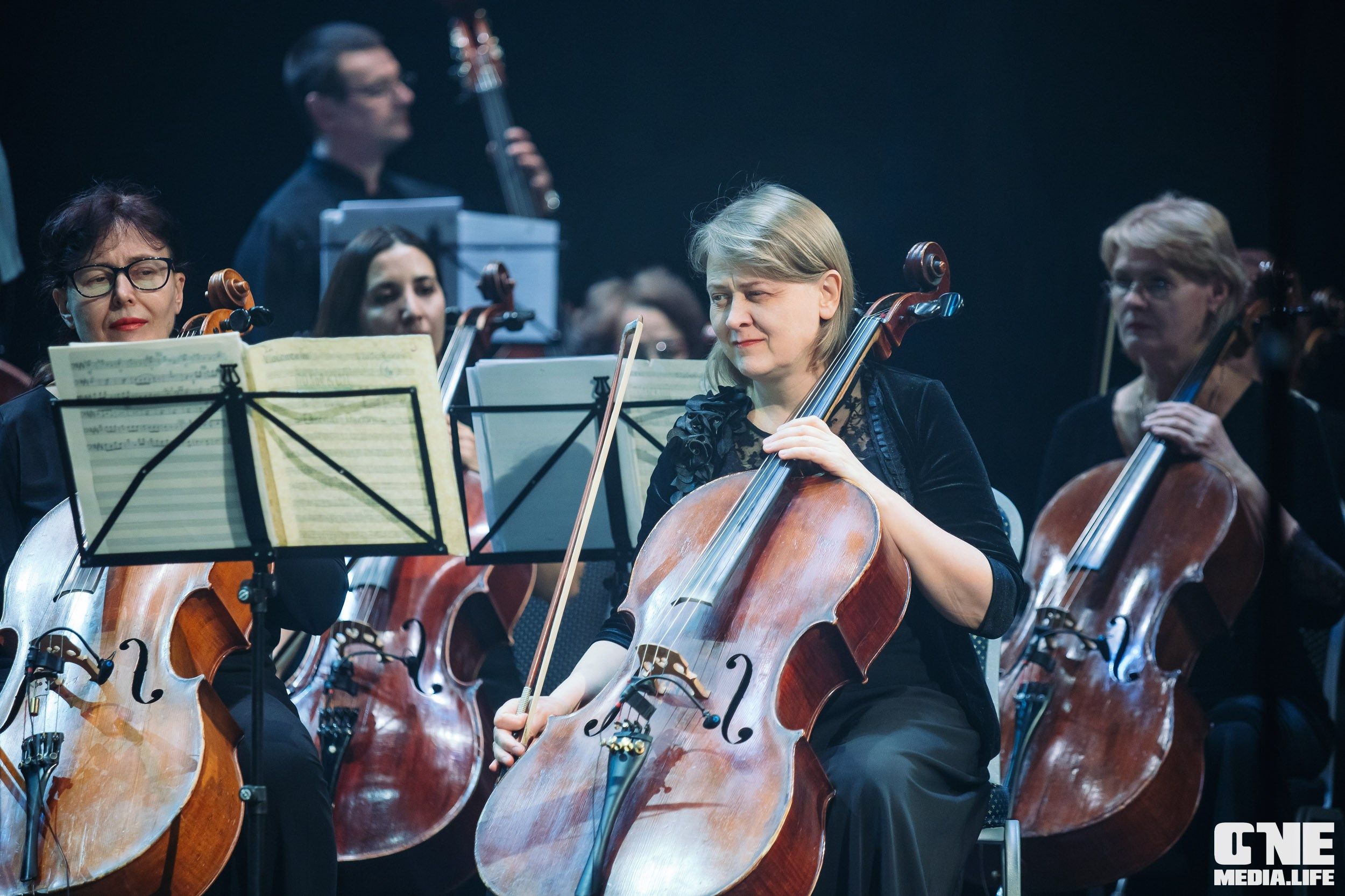 Концерт 8 марта в Янтарь холл. One Media Life: фоторепортажи, фотоотчеты с мероприятий и заведений