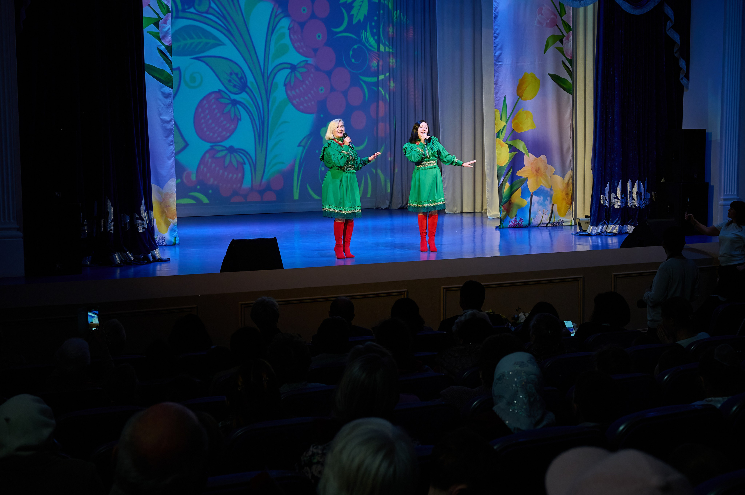 8 марта Марьина роща. Жизнь курорта Кабардинка в фотографиях