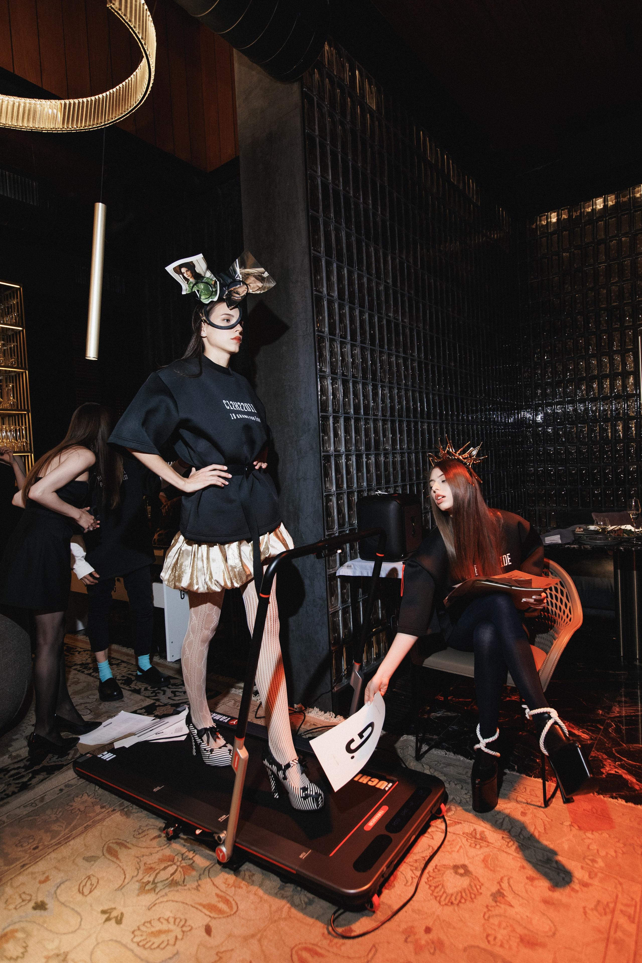 B.DAY PARTY ЖУРНАЛА •G. СВОИ. ФОТООТЧЕТЫ-СОБЫТИЯ-МЕСТА