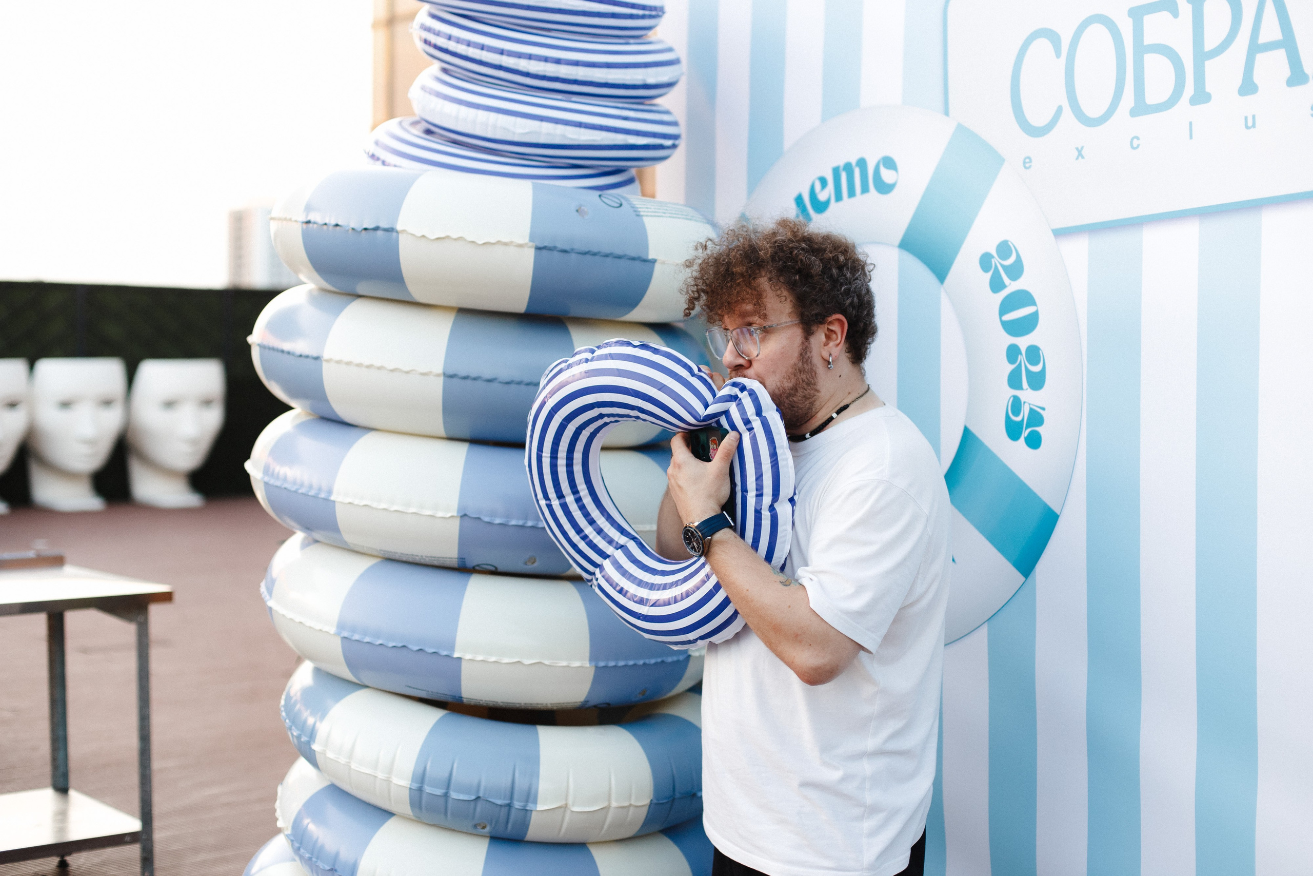 СОБРАНИЕ — ПРЕЗЕНТАЦИЯ НОВОГО НОМЕРА. СВОИ. ФОТООТЧЕТЫ-СОБЫТИЯ-МЕСТА