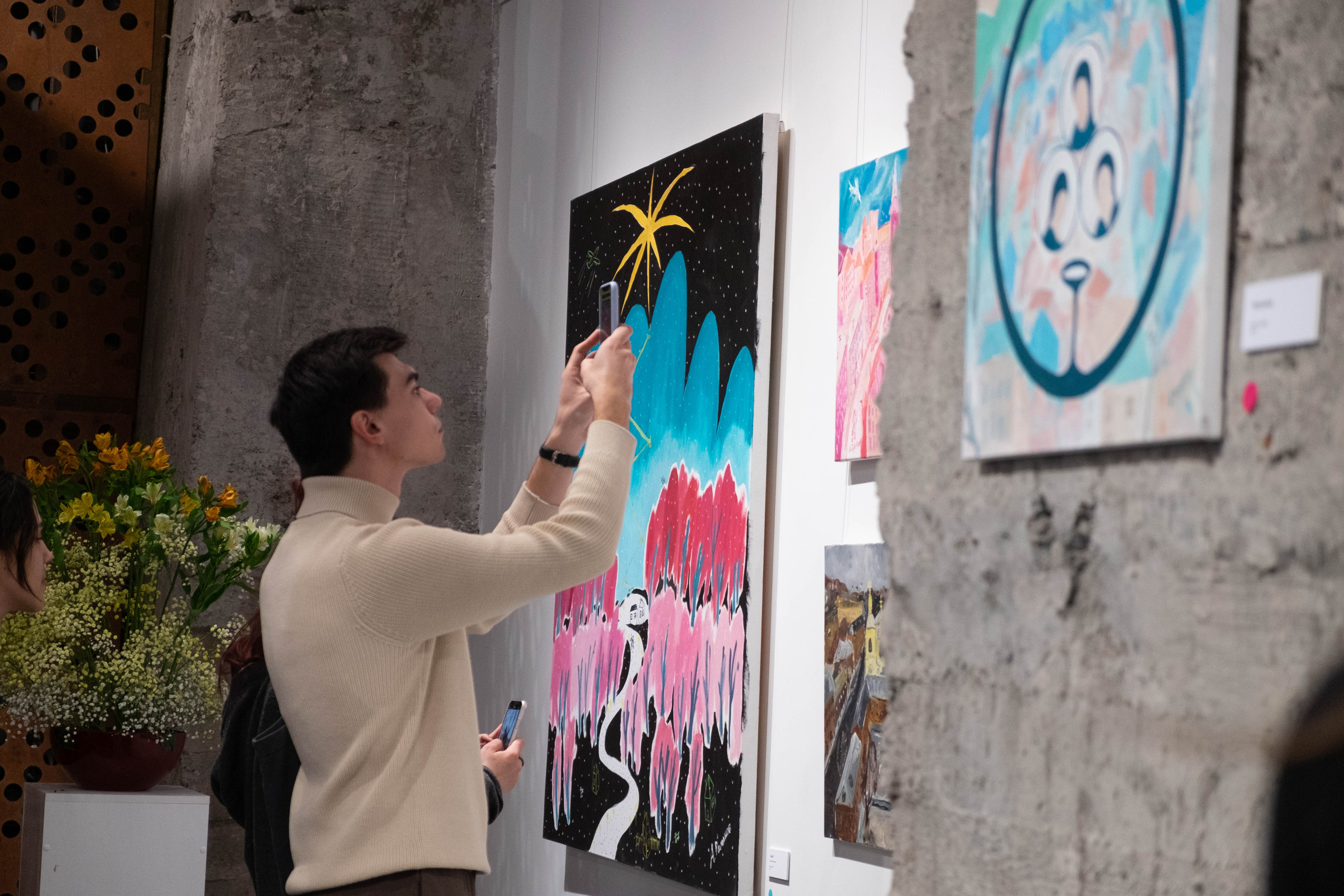 Spring on the Mira street. Alexander Romanov. Elina Gusarova