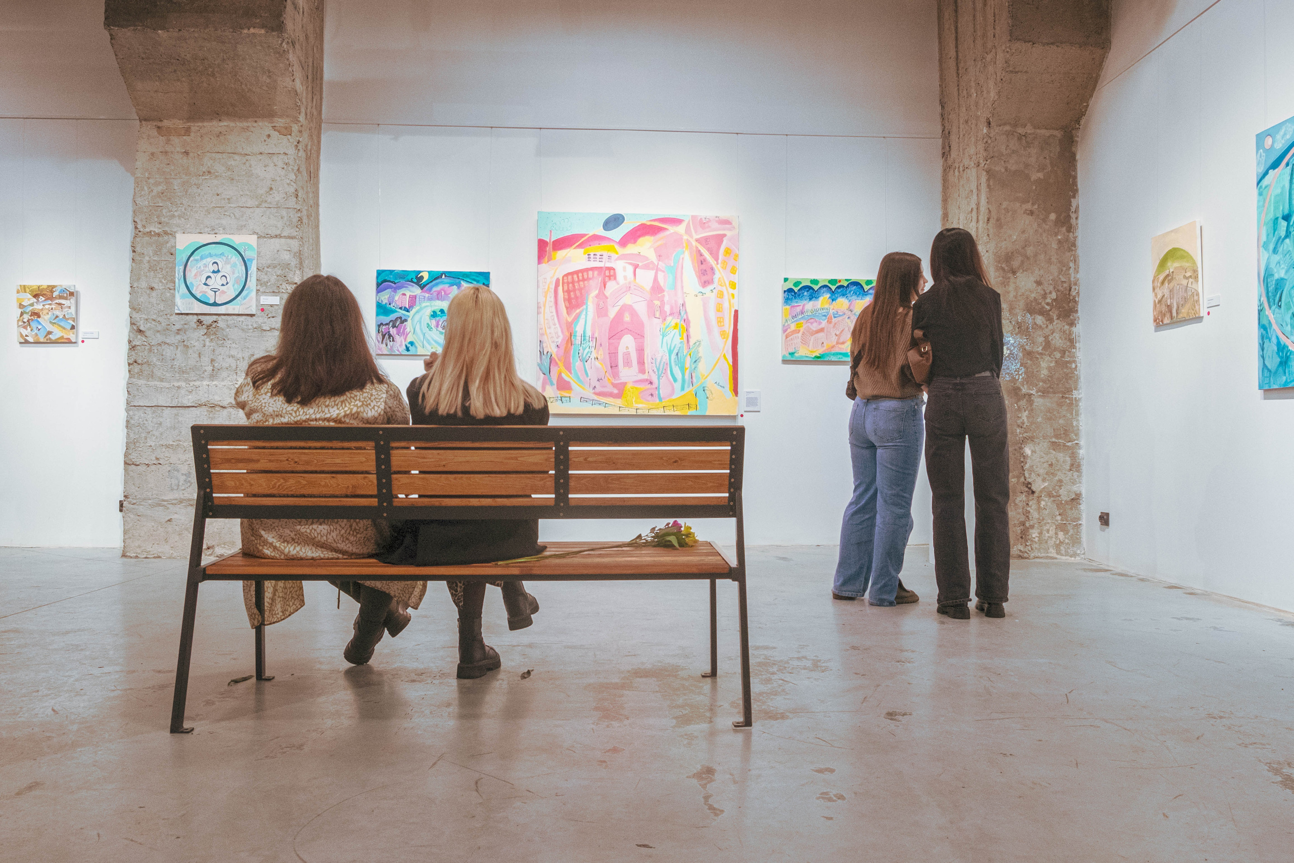 Spring on the Mira street. Alexander Romanov. Elina Gusarova