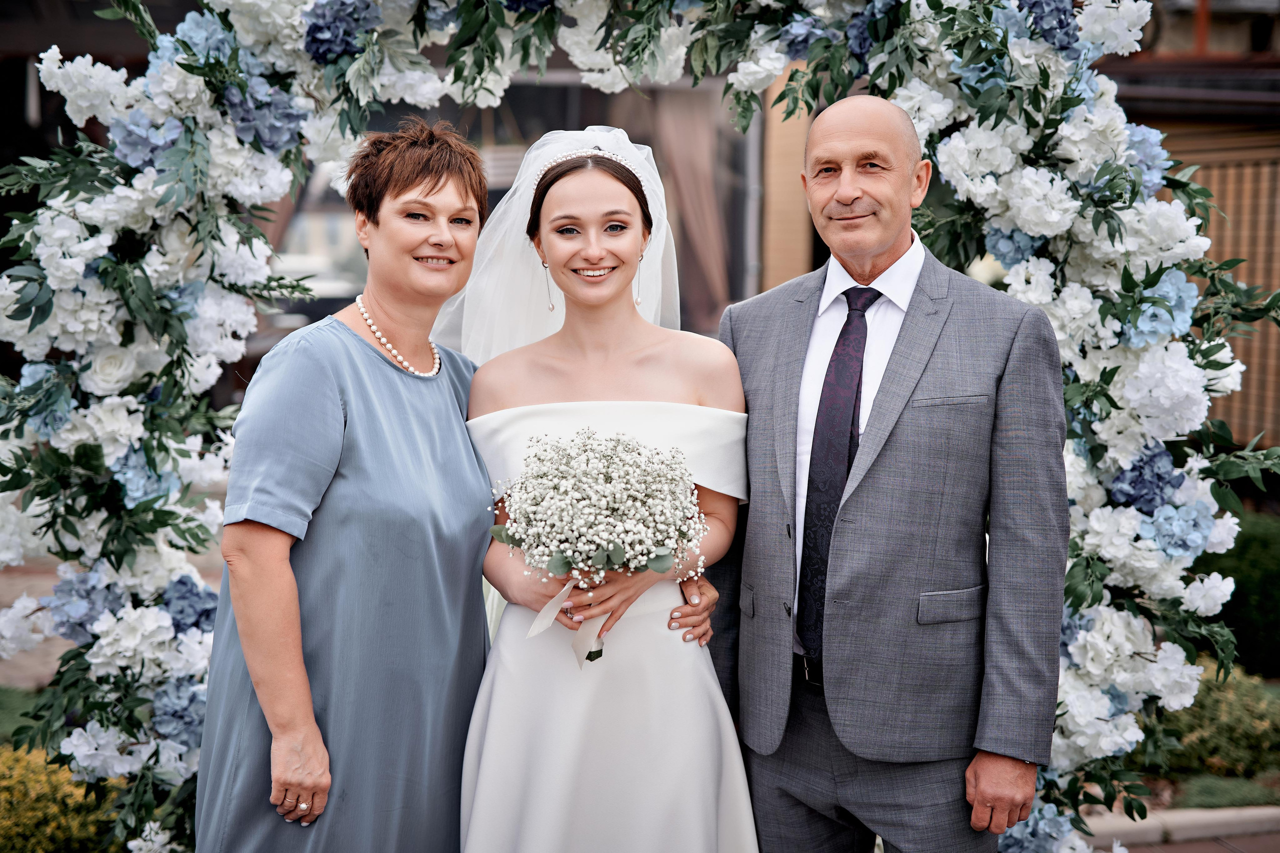 Наша любовь как ветер — ты ее не видишь, но чувствуешь…. Фотограф Меняйло Евгений. Свадьба. Портрет. Репортаж. Семья. Контент