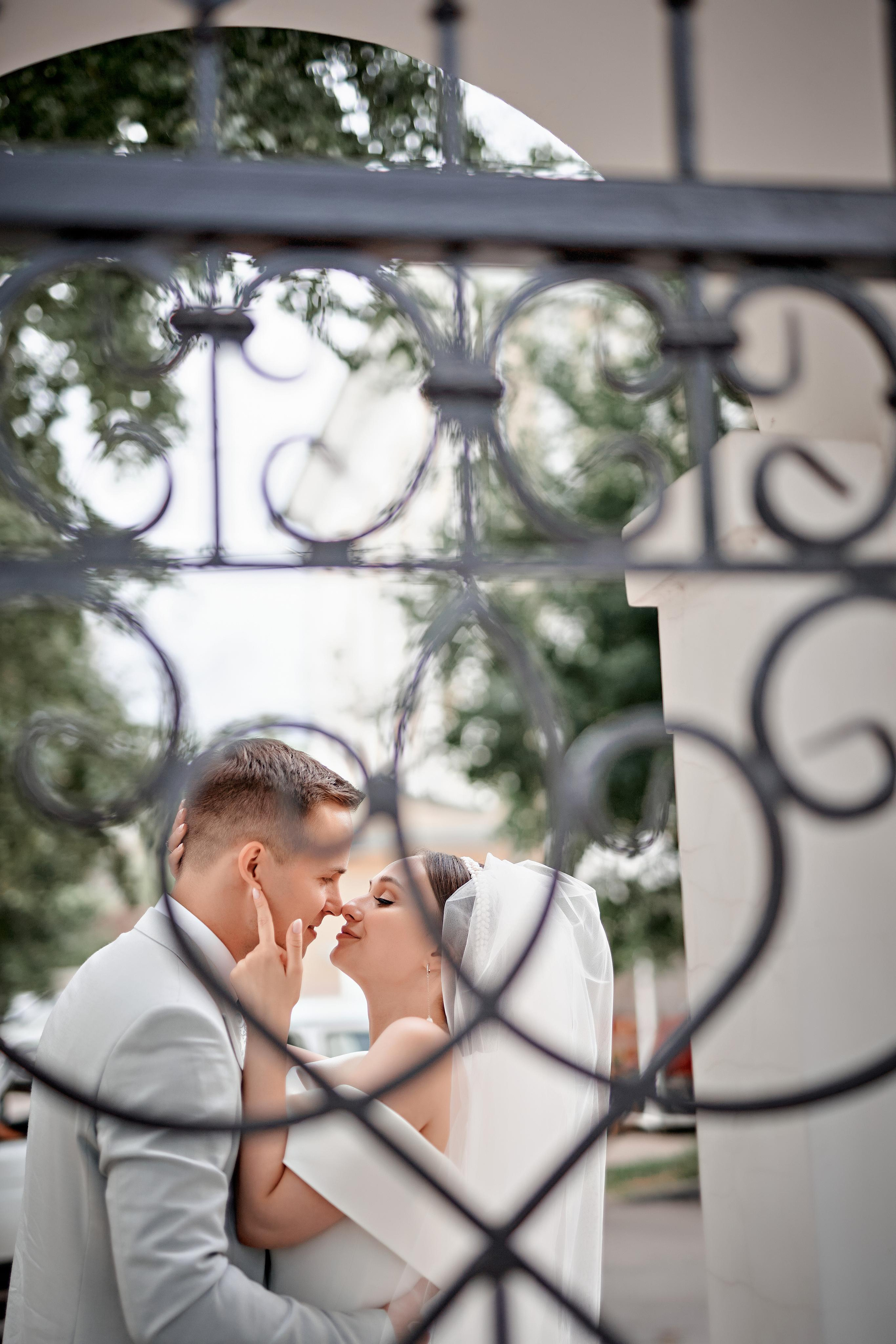 Наша любовь как ветер — ты ее не видишь, но чувствуешь…. Фотограф Меняйло Евгений. Свадьба. Портрет. Репортаж. Семья. Контент