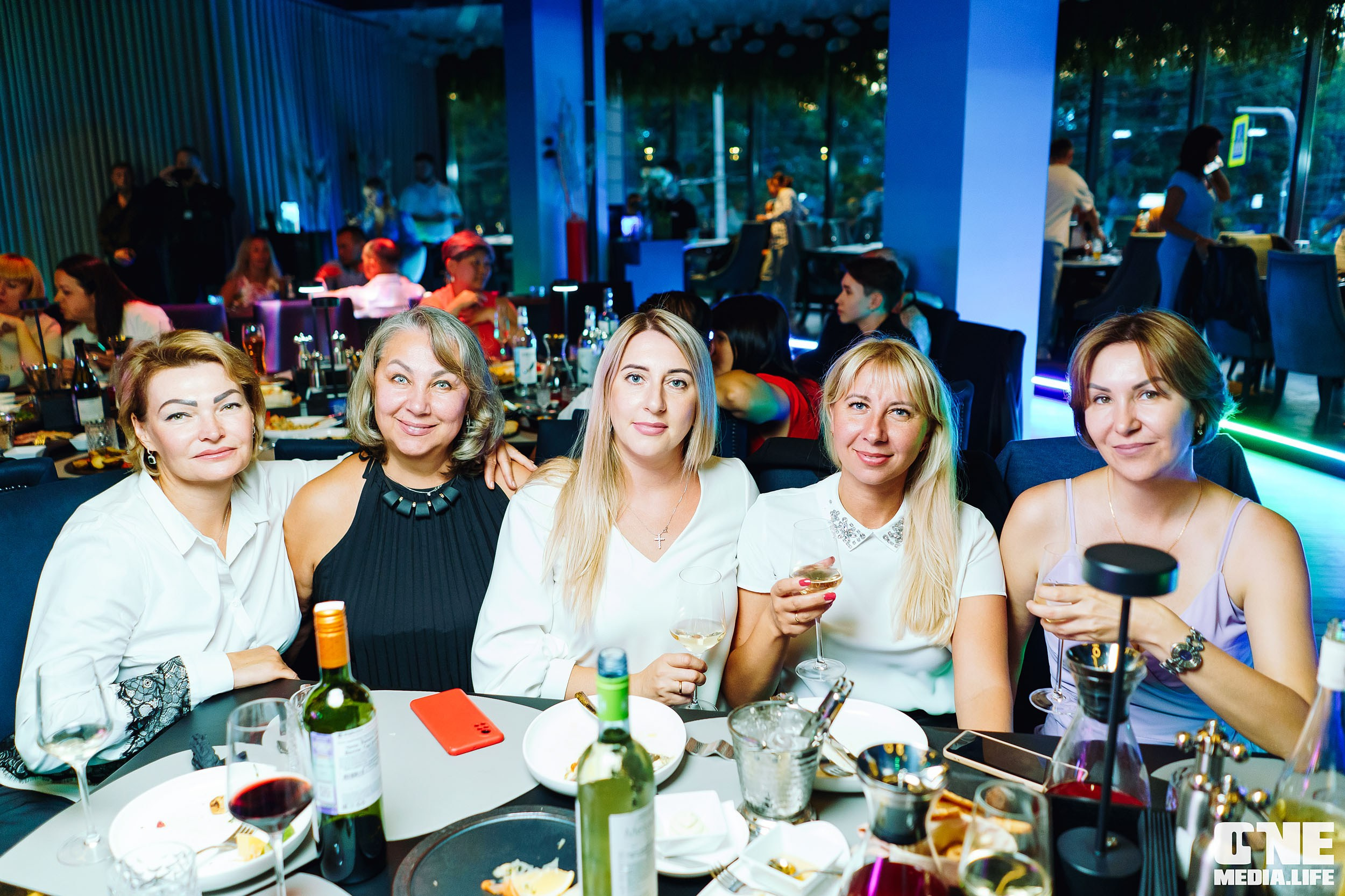 Фоторепортаж с вечеринки в ресторане Океан. One Media Life: фоторепортажи, фотоотчеты с мероприятий и заведений