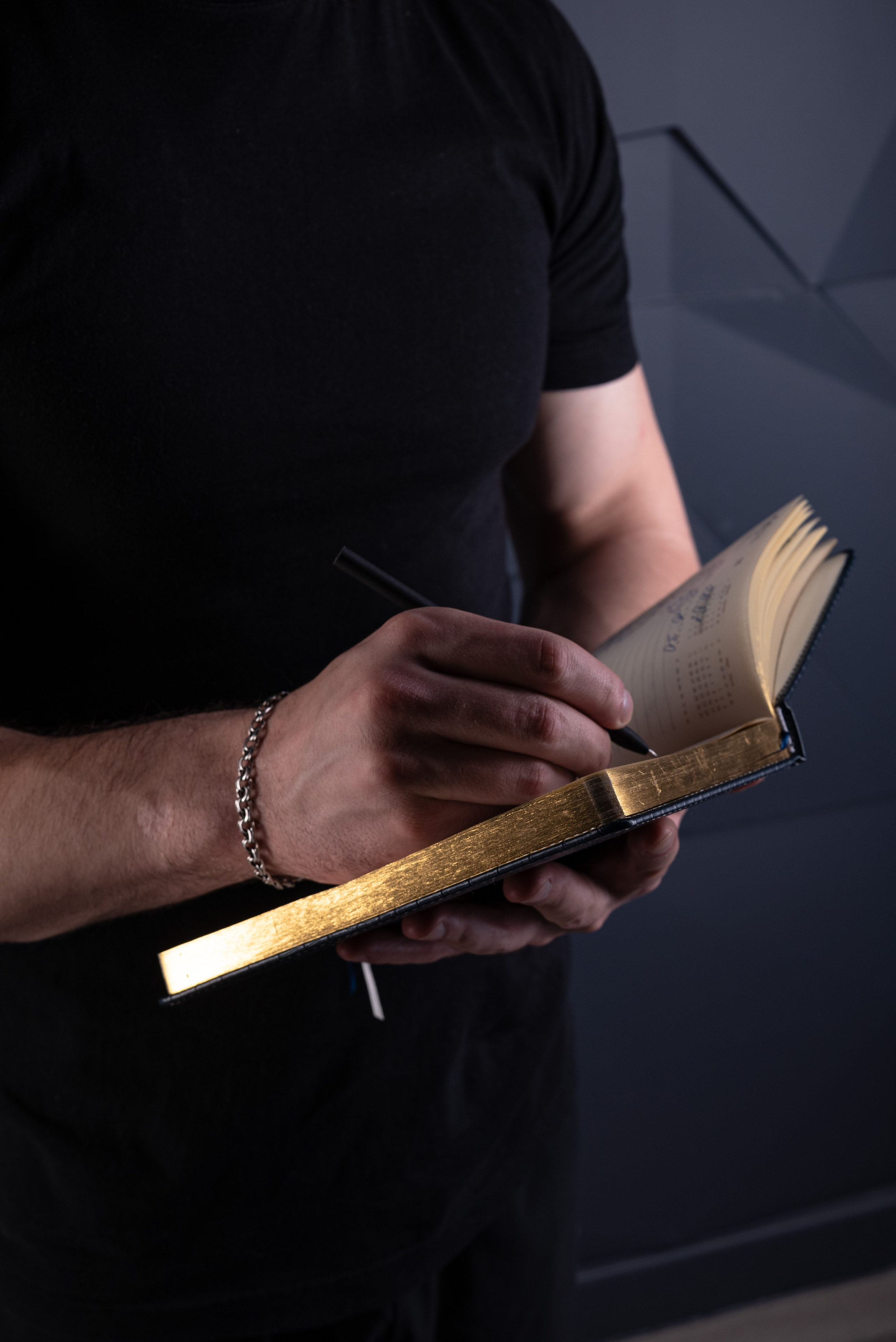 Контент-съемка для тренера. Предметный фотограф, фото для маркетплейсов Пятигорск, КМВ