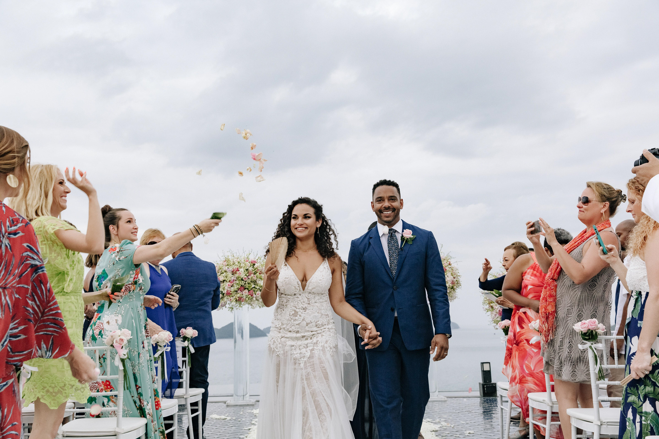 Свадьба на острове | Уникальные фотографии вашей свадьбы. Контентный и репортажный фотограф Виталий Кулешов | Москва