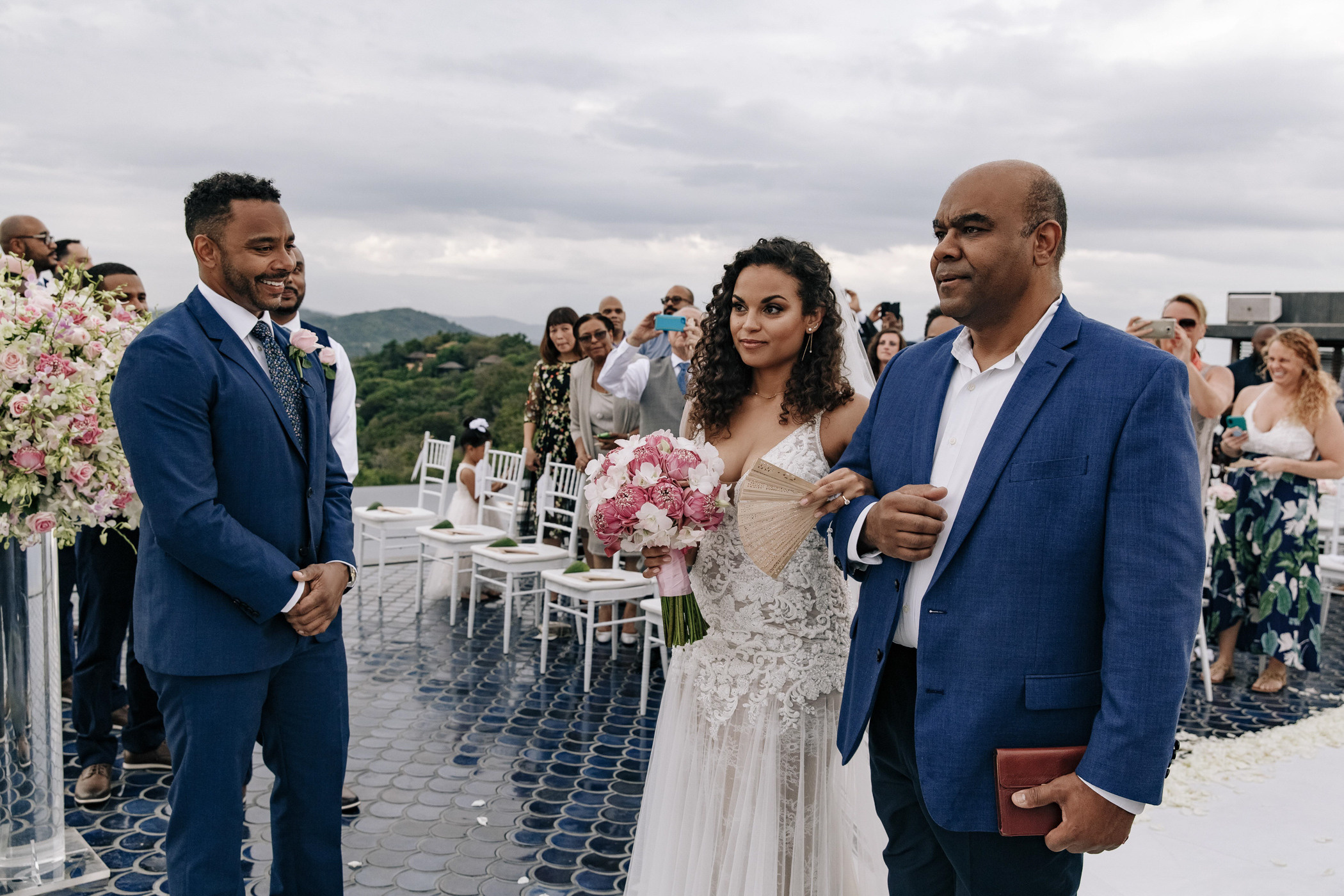 Свадьба на острове | Уникальные фотографии вашей свадьбы. Контентный и репортажный фотограф Виталий Кулешов | Москва