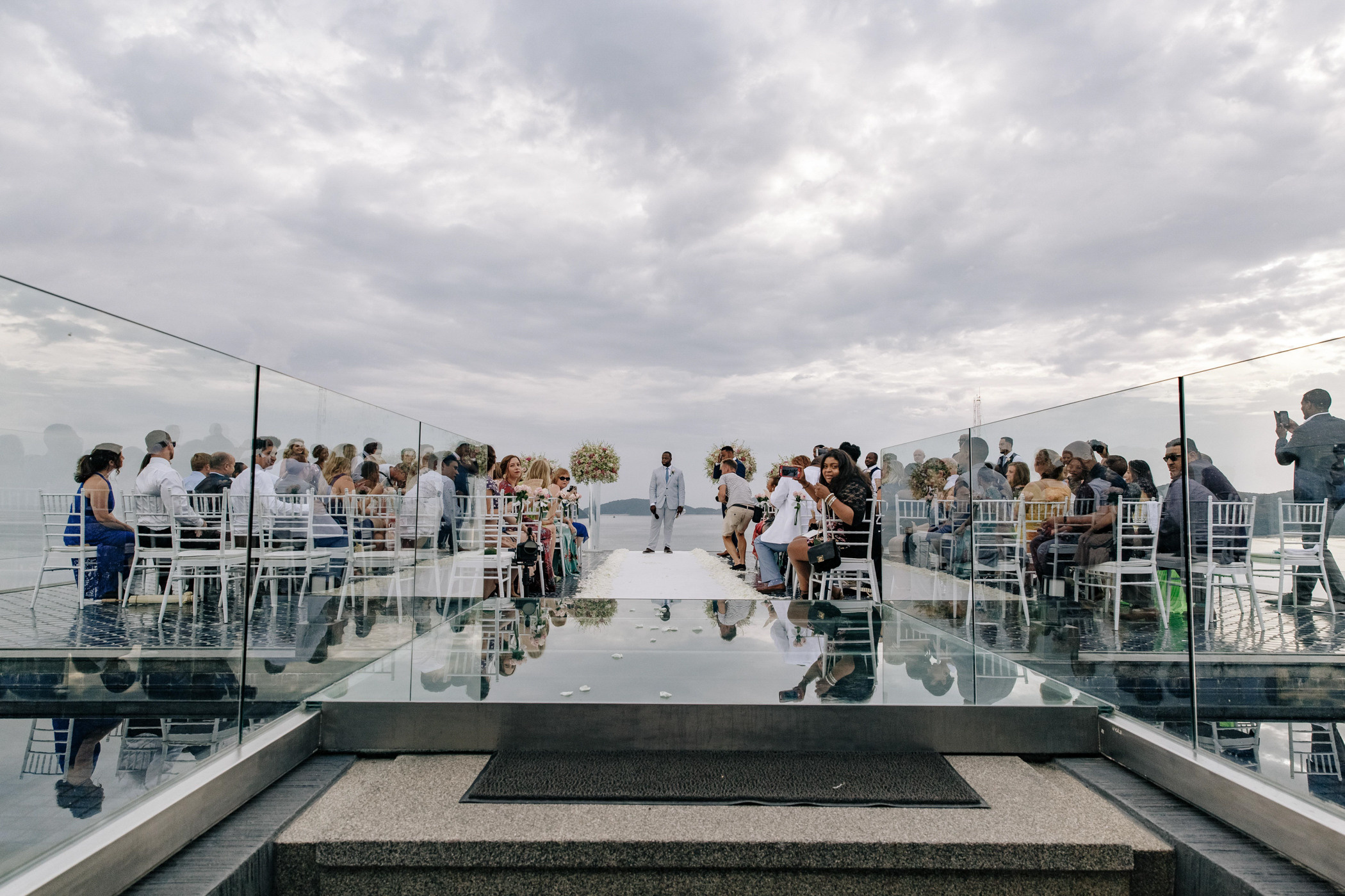 Свадьба на острове | Уникальные фотографии вашей свадьбы. Контентный и репортажный фотограф Виталий Кулешов | Москва