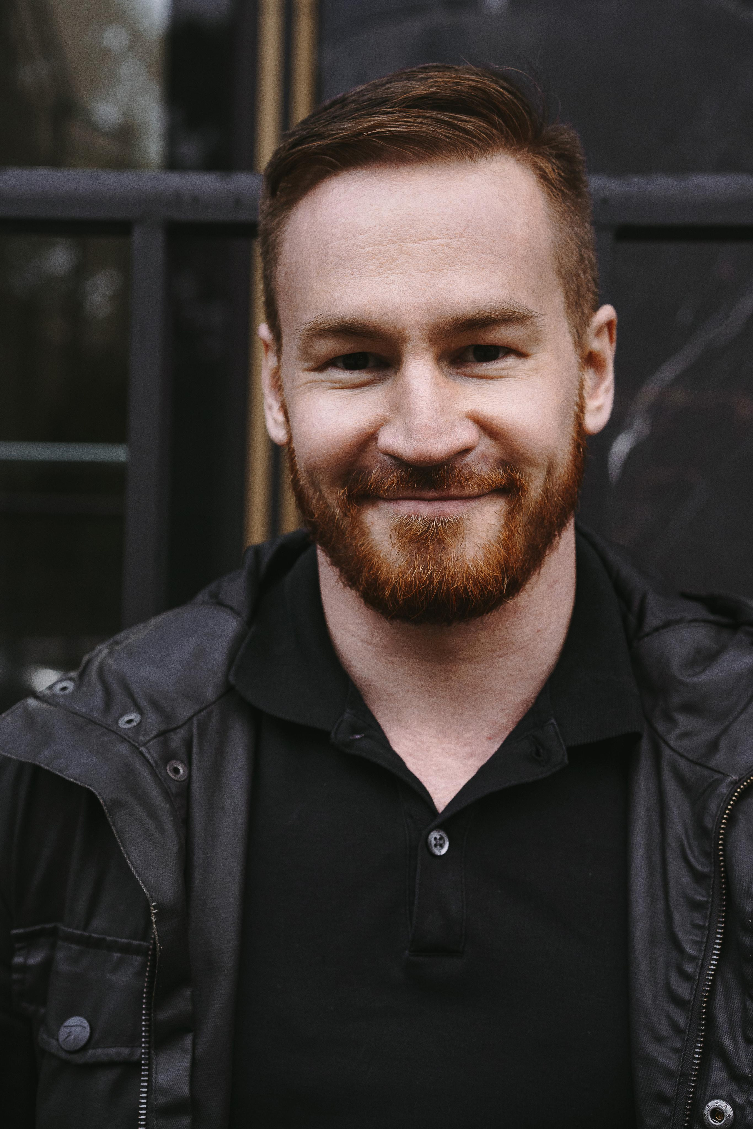 Бизнес фотосессия для мужчины на Дизайн заводе Флакон