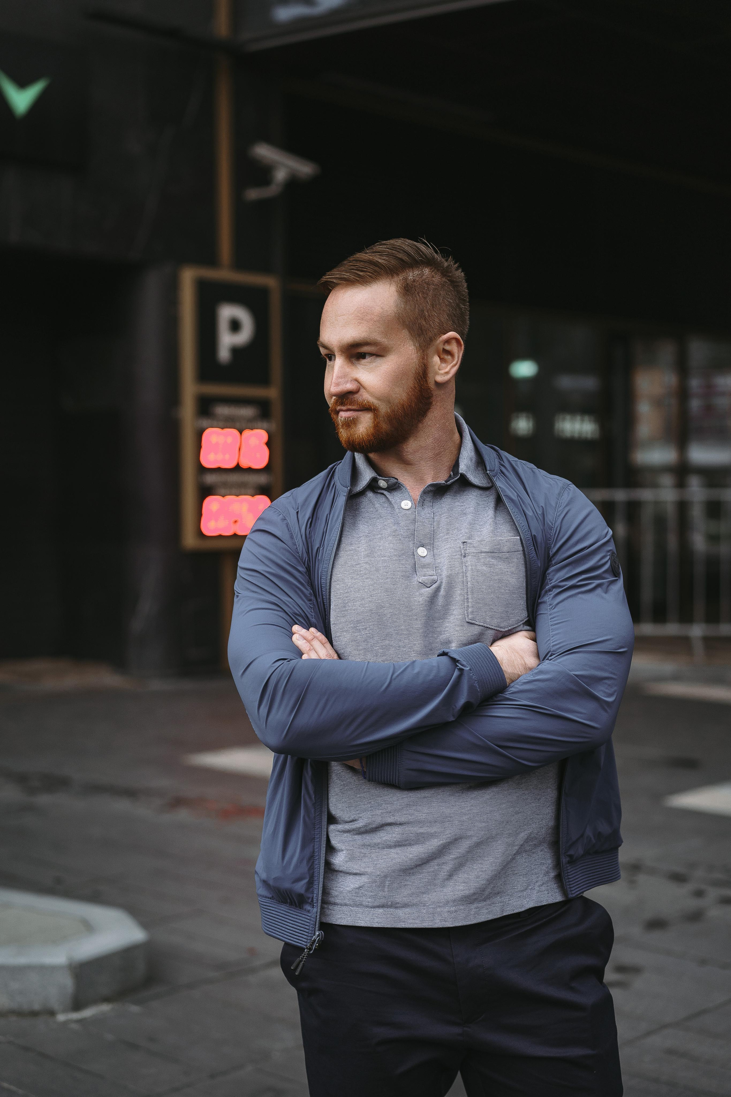 Бизнес фотосессия для мужчины на Дизайн заводе Флакон