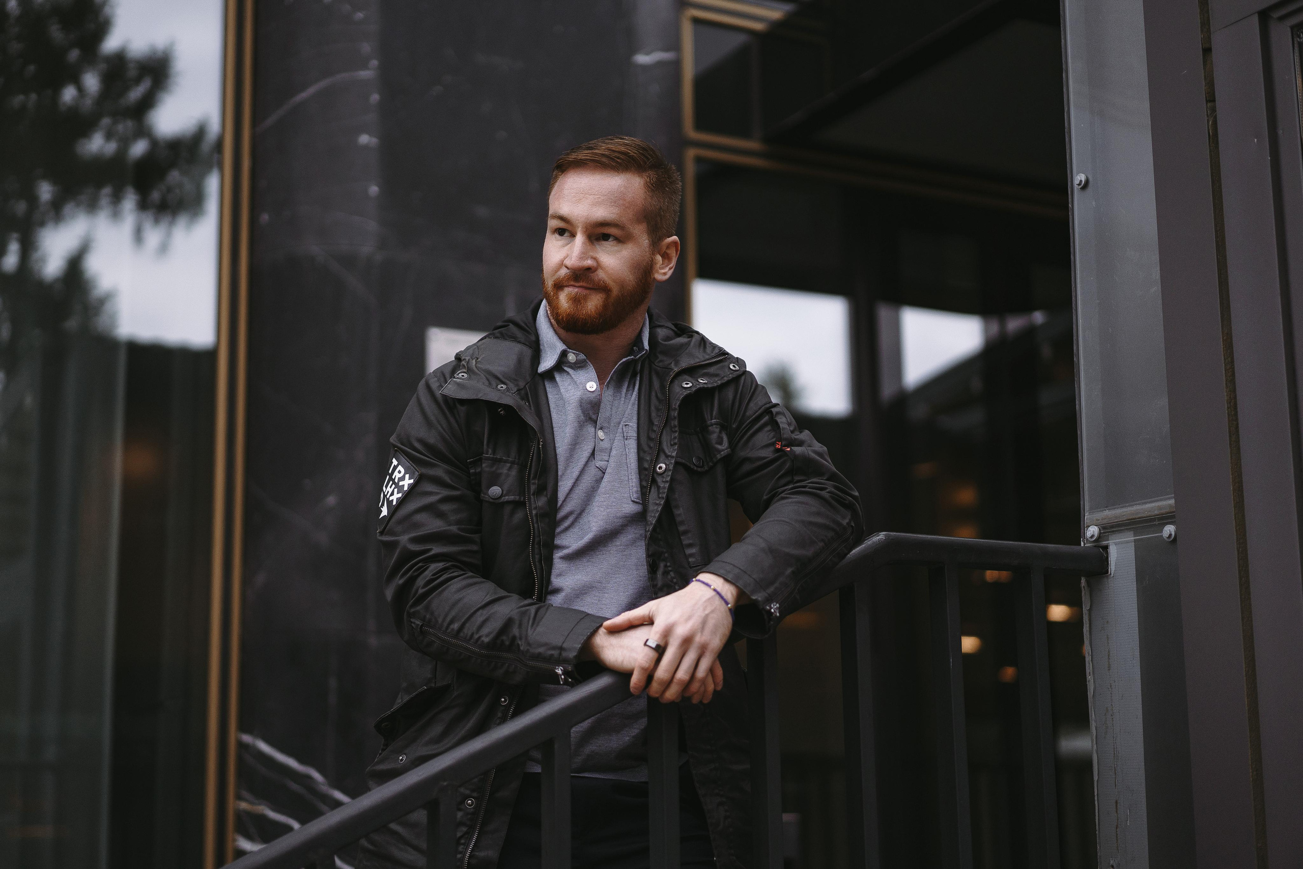 Бизнес фотосессия для мужчины на Дизайн заводе Флакон