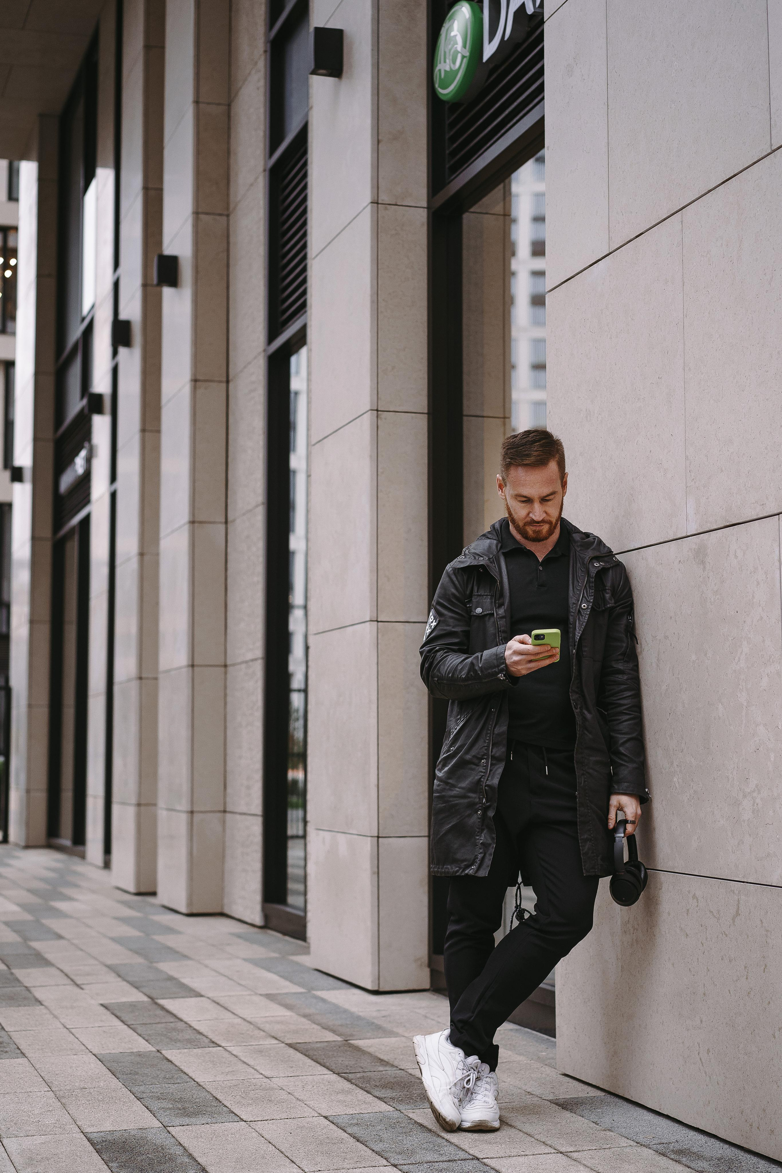 Бизнес фотосессия для мужчины на Дизайн заводе Флакон