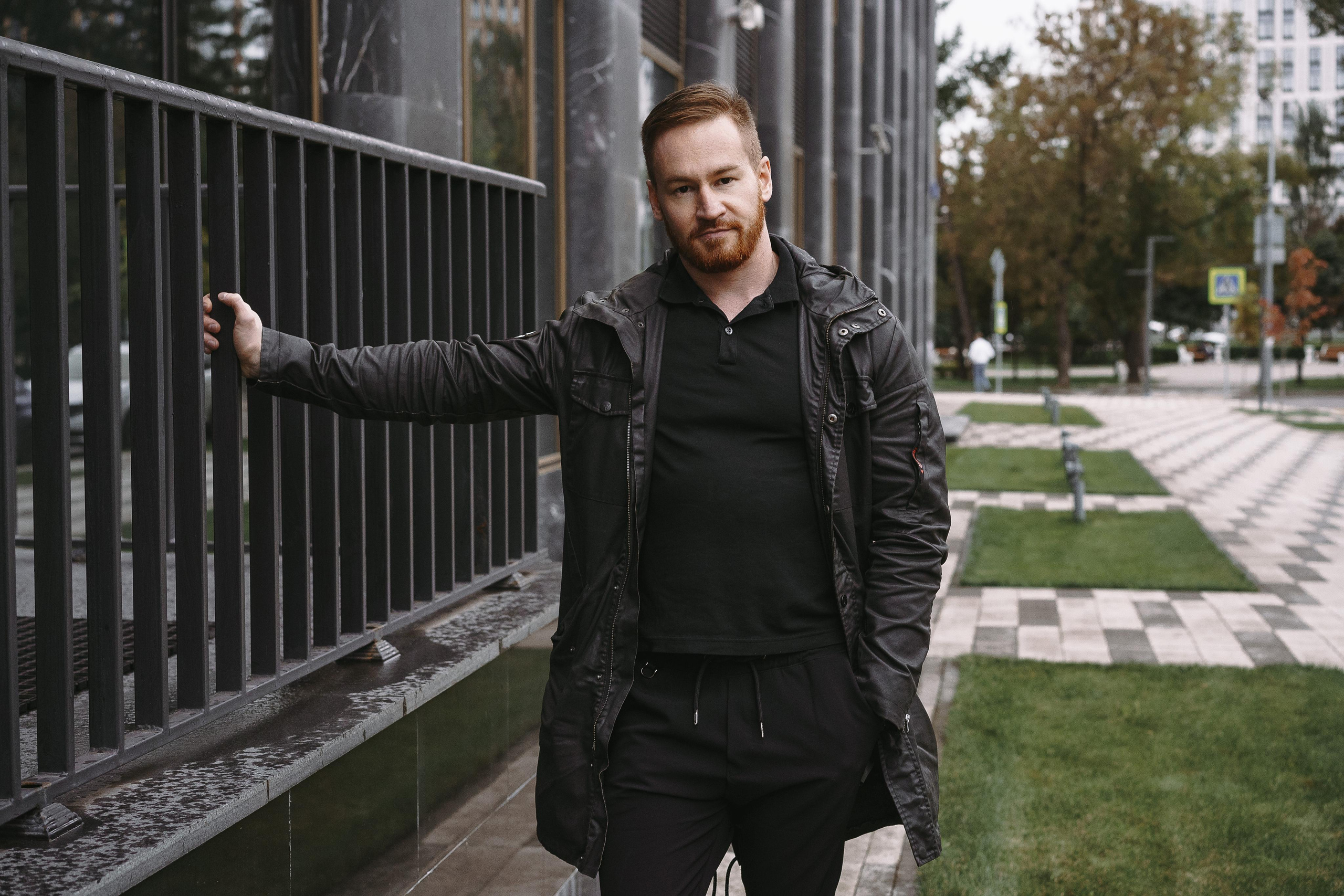 Бизнес фотосессия для мужчины на Дизайн заводе Флакон