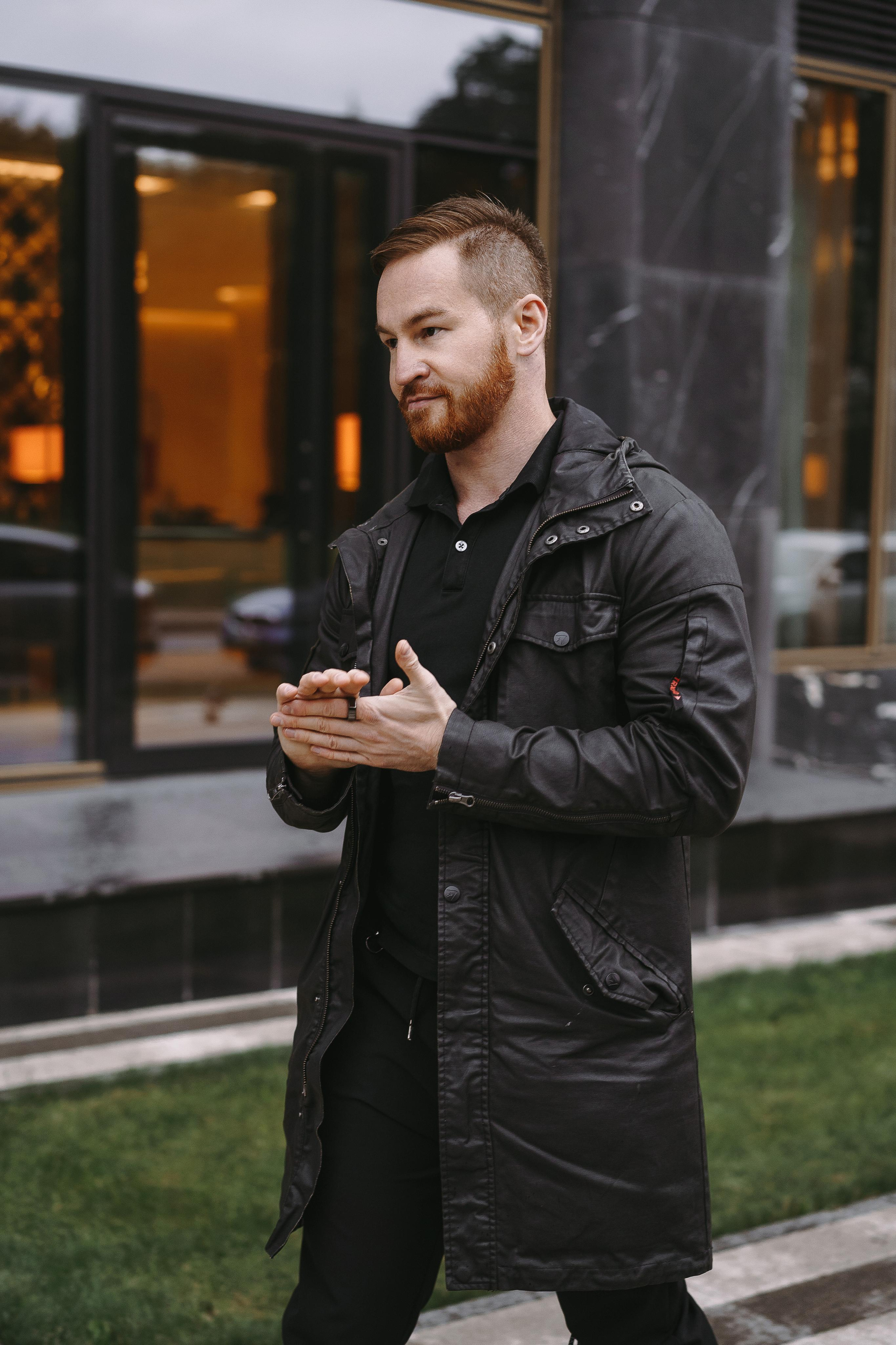 Бизнес фотосессия для мужчины на Дизайн заводе Флакон