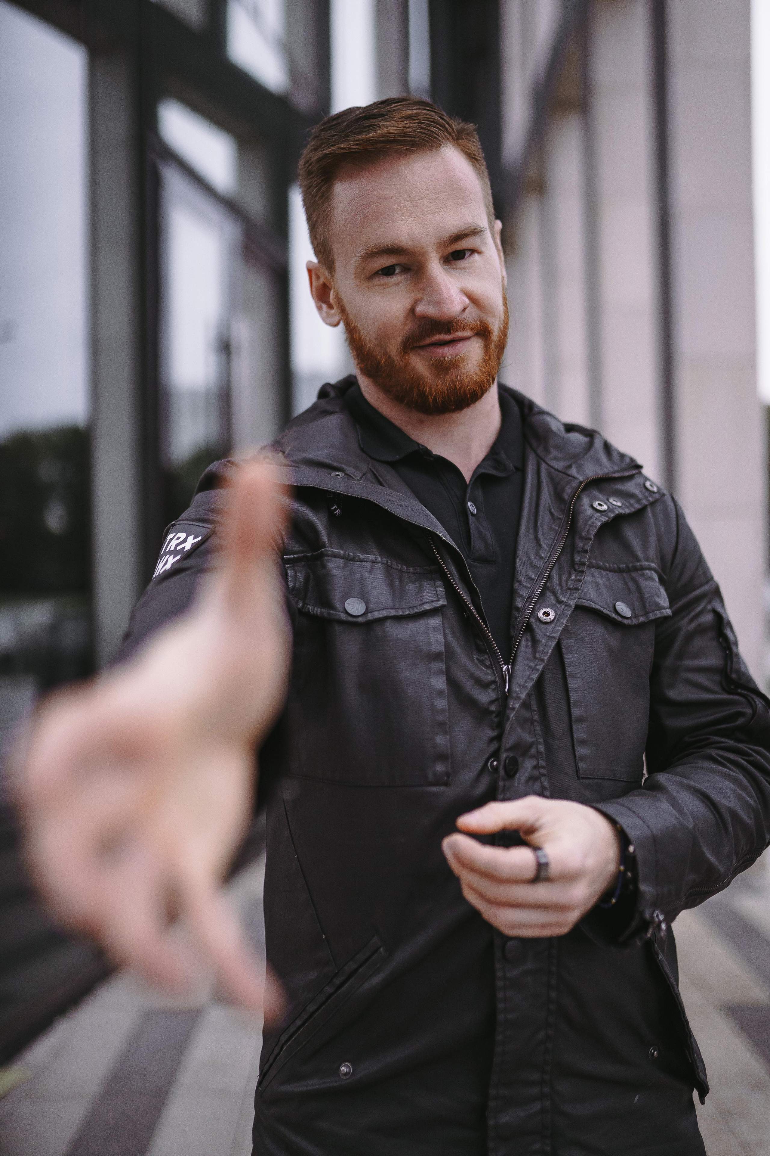 Бизнес фотосессия для мужчины на Дизайн заводе Флакон