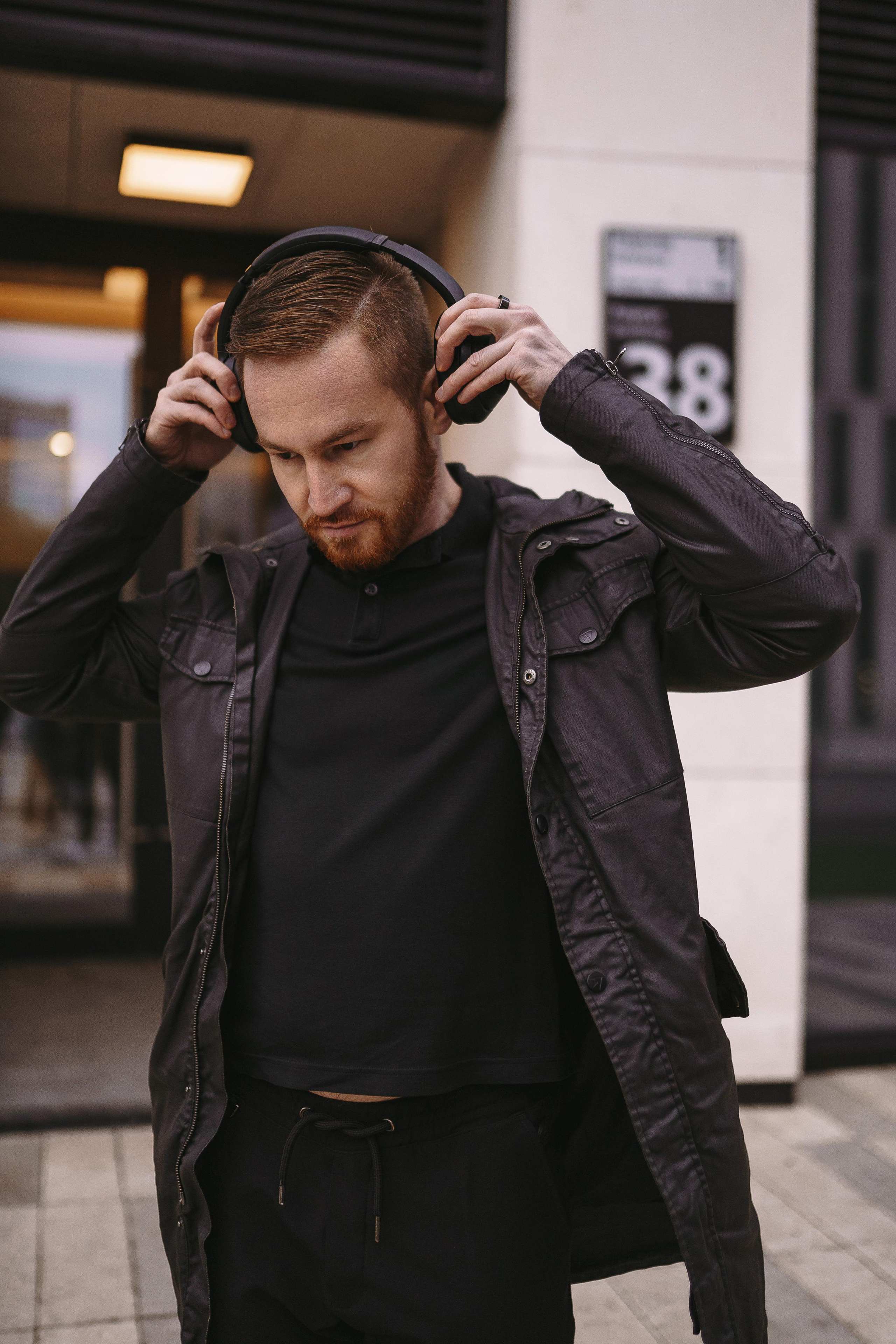 Бизнес фотосессия для мужчины на Дизайн заводе Флакон