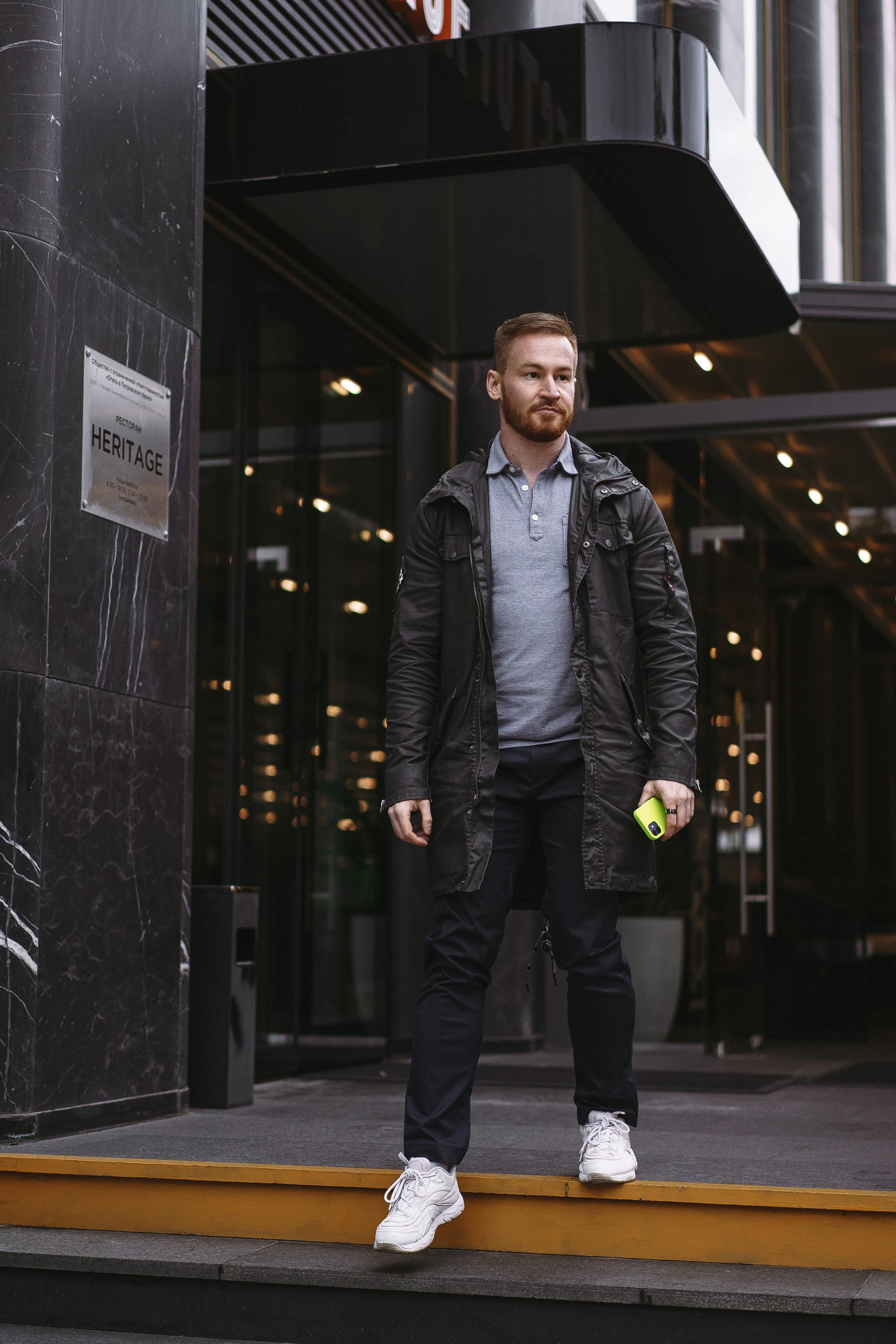 Бизнес фотосессия для мужчины на Дизайн заводе Флакон