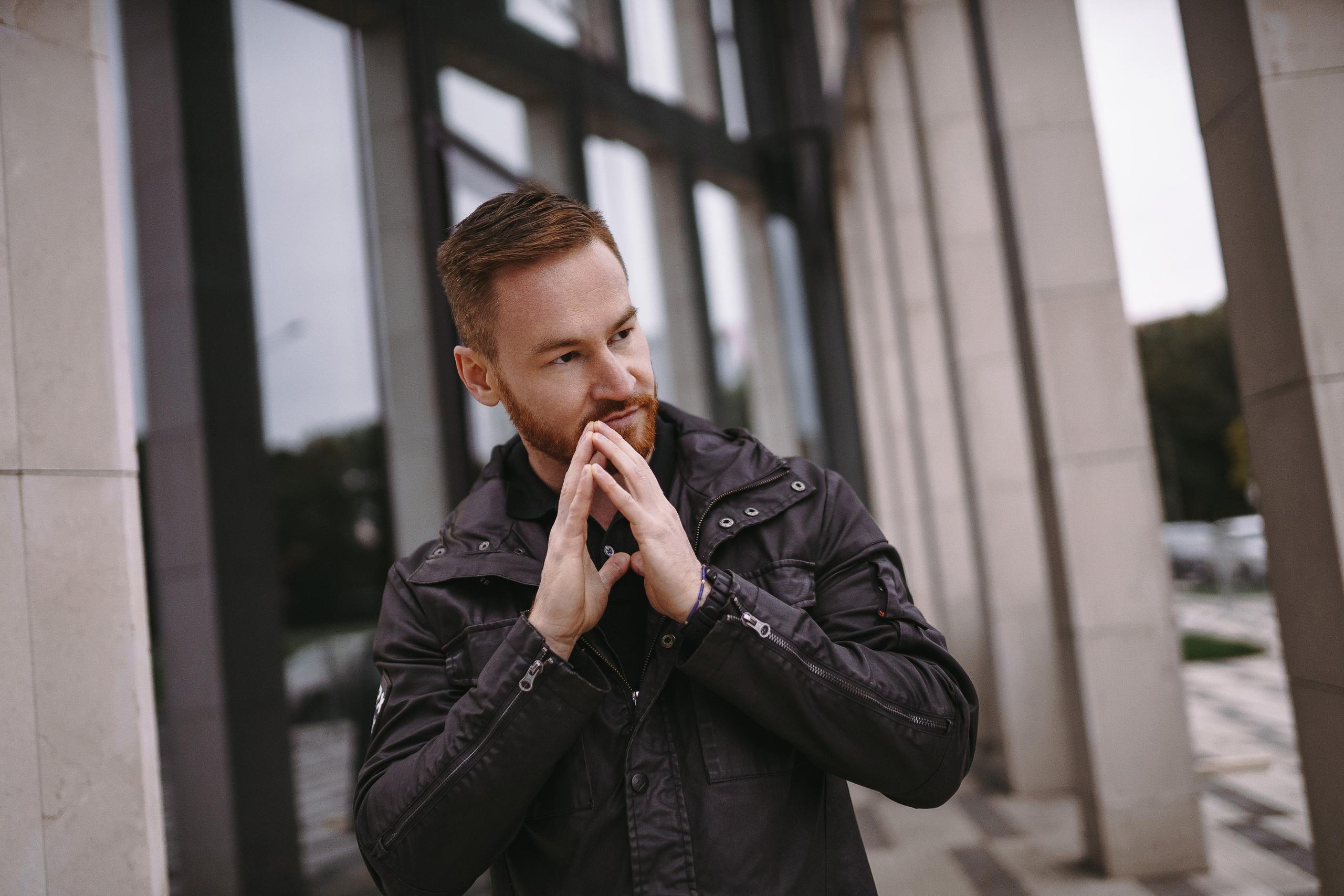 Бизнес фотосессия для мужчины на Дизайн заводе Флакон