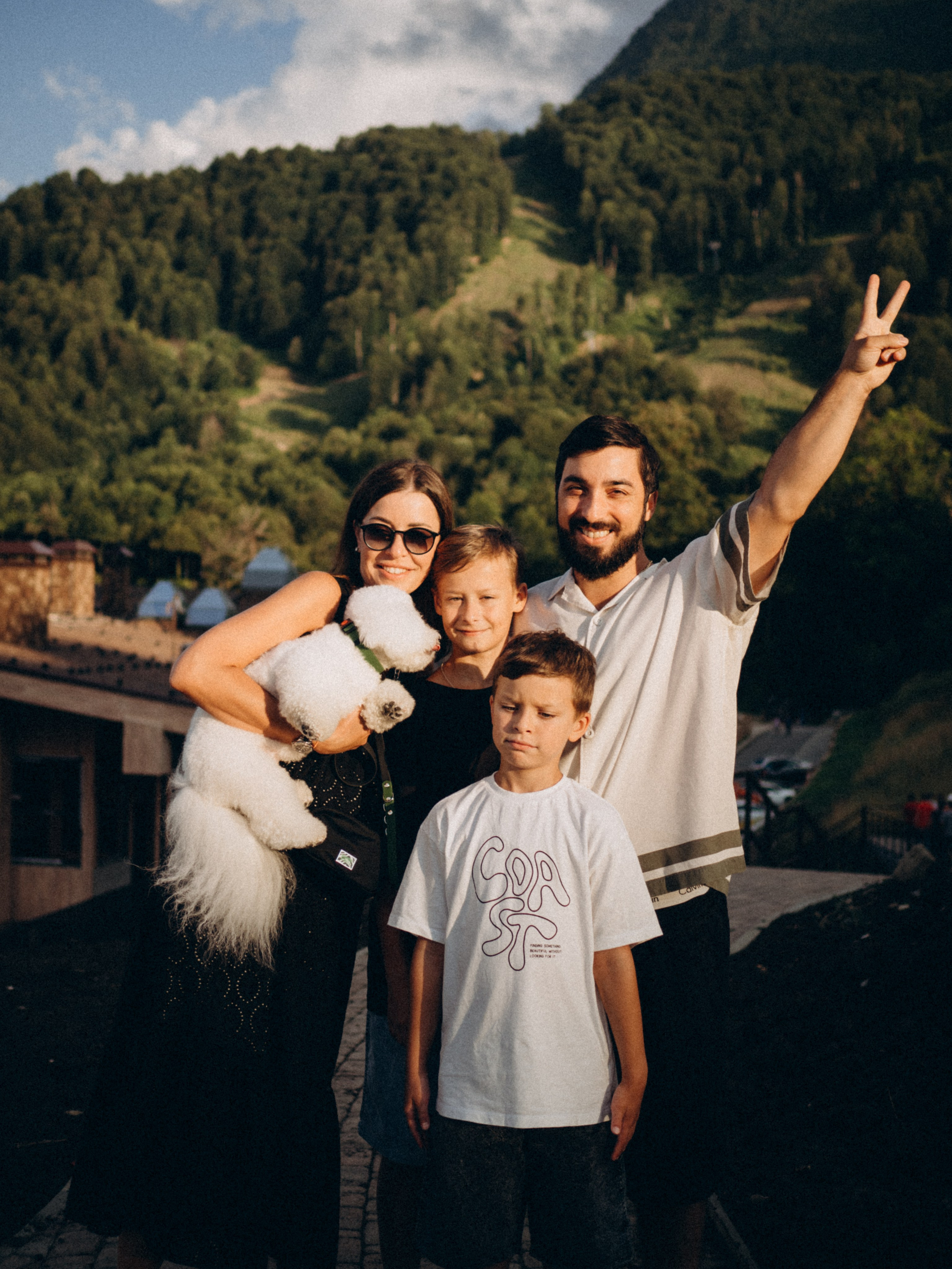 Семейная прогулочная фотосессия