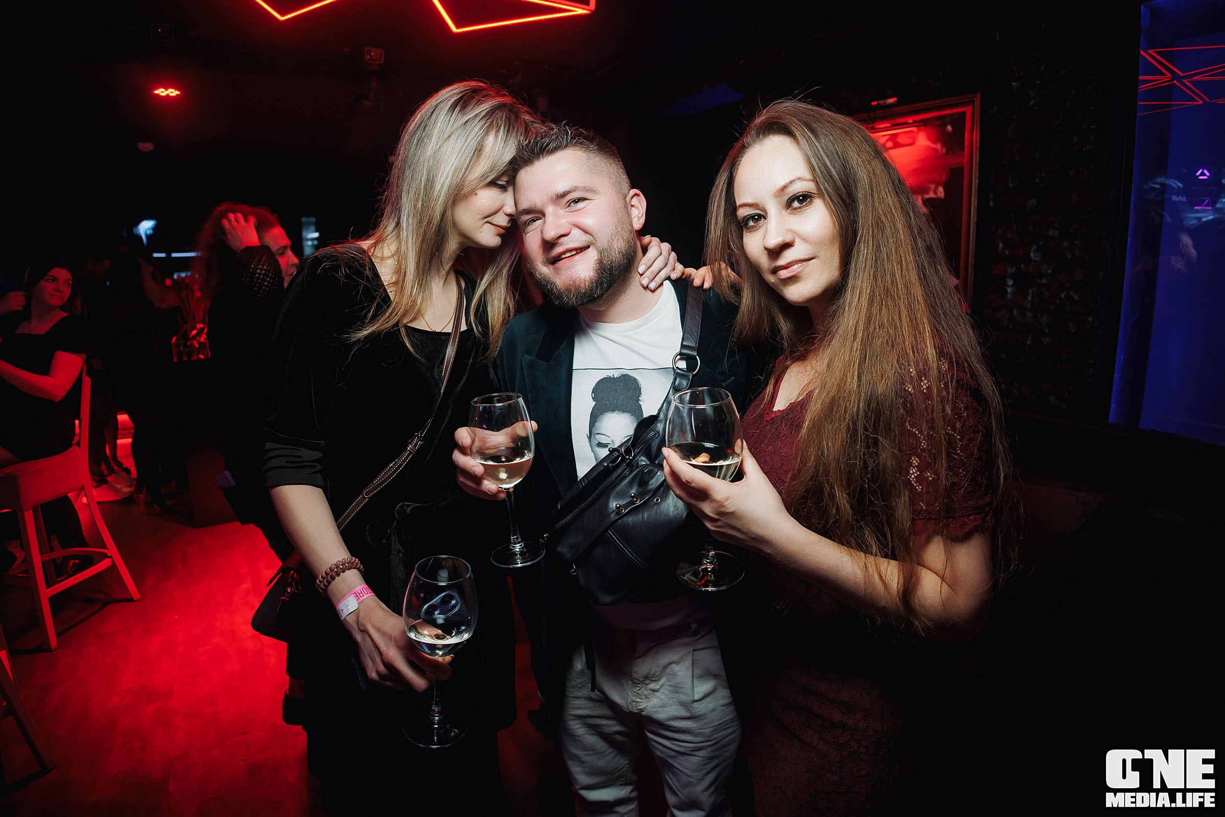 Фоторепортаж из бара Secret. One Media Life: фоторепортажи, фотоотчеты с мероприятий и заведений