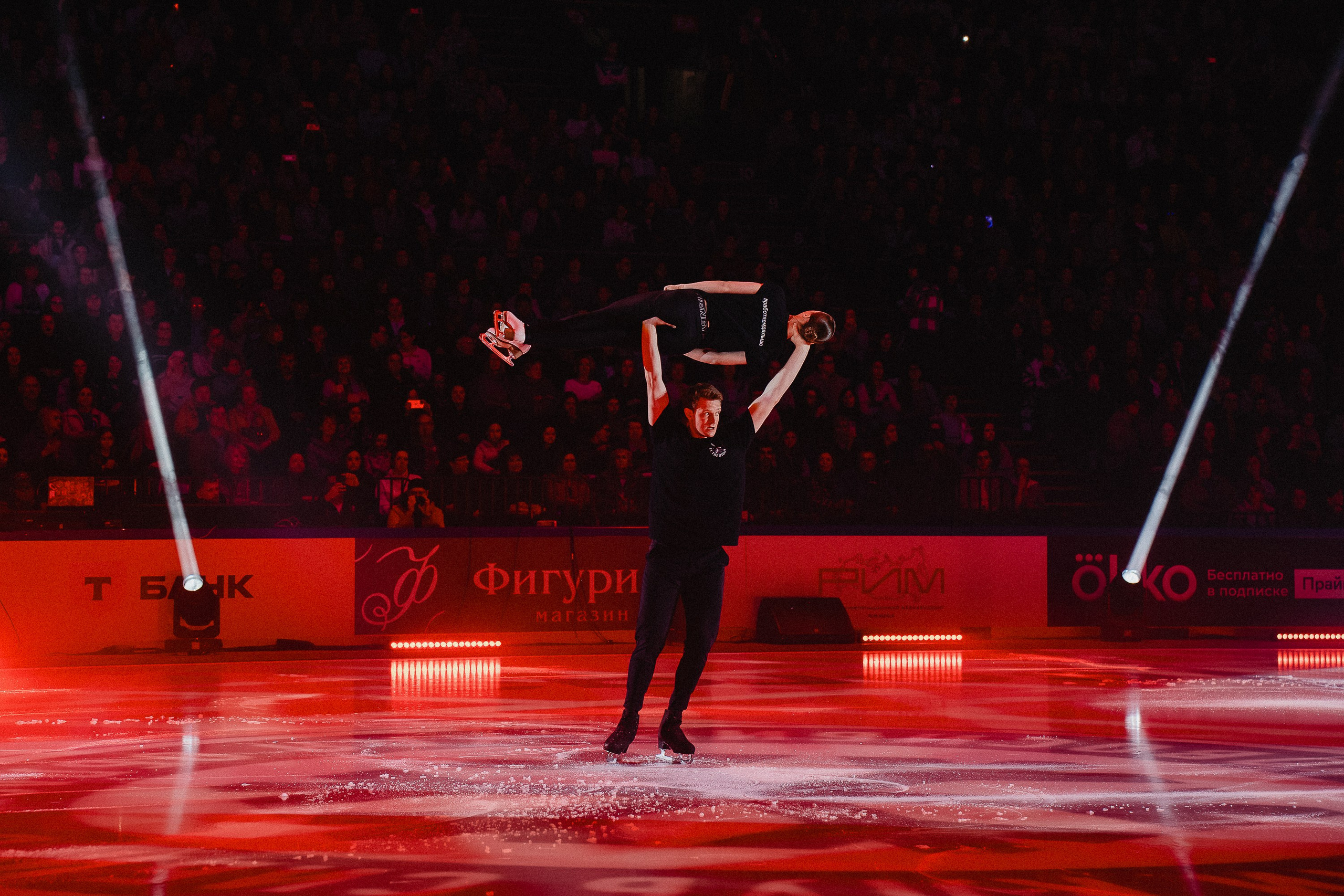 Шоу Этери Тутберидзе в Новосибирске. Воробьева Ксения — Спортивный и танцевальный фотограф Новосибирск
