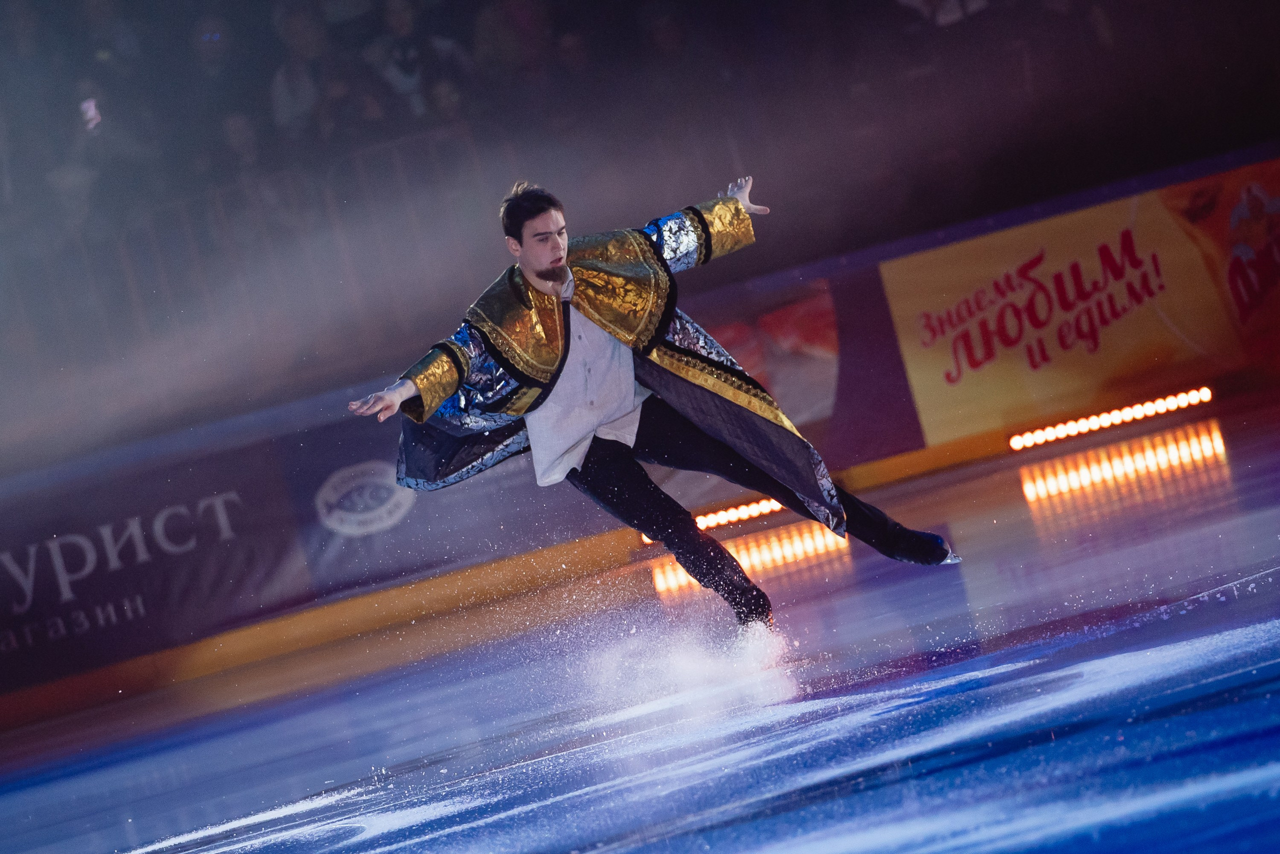 Шоу «Чемпионы на льду» в Новосибирске. Воробьева Ксения — Спортивный и танцевальный фотограф Новосибирск