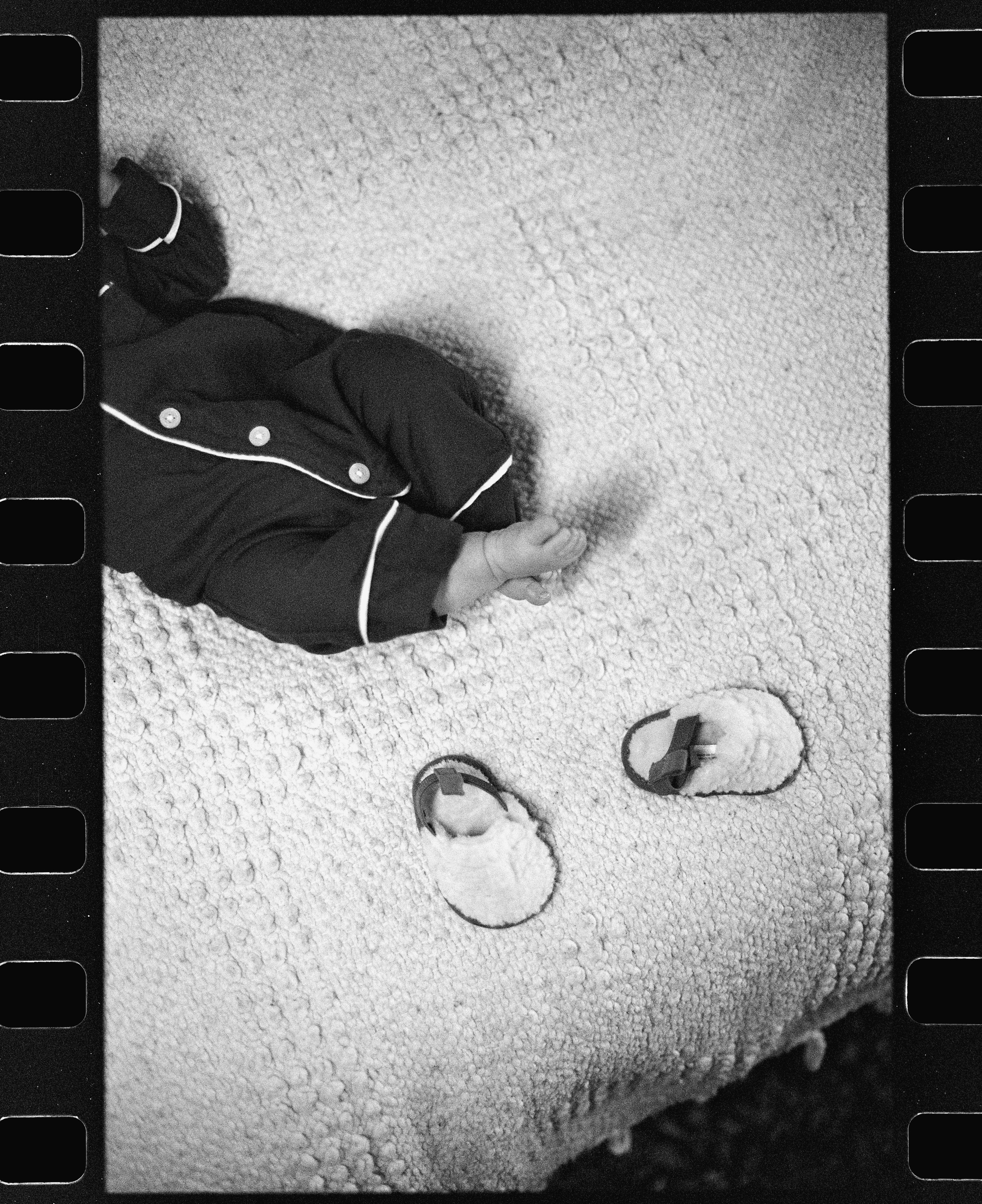 Newborn. Film photographer in Los Angeles Anastasiya Pankova