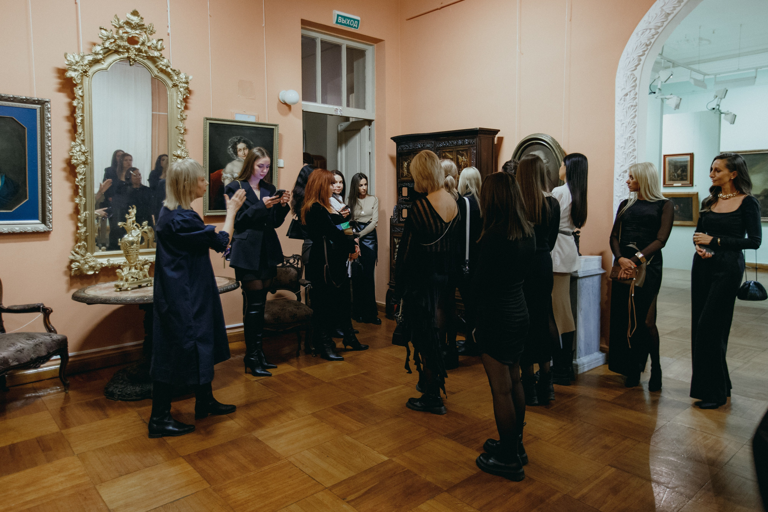 VITRINA BEAUTY — НОТЫ. МУЗЫКАЛЬНЫЙ ВЕЧЕР. СВОИ. ФОТООТЧЕТЫ-СОБЫТИЯ-МЕСТА