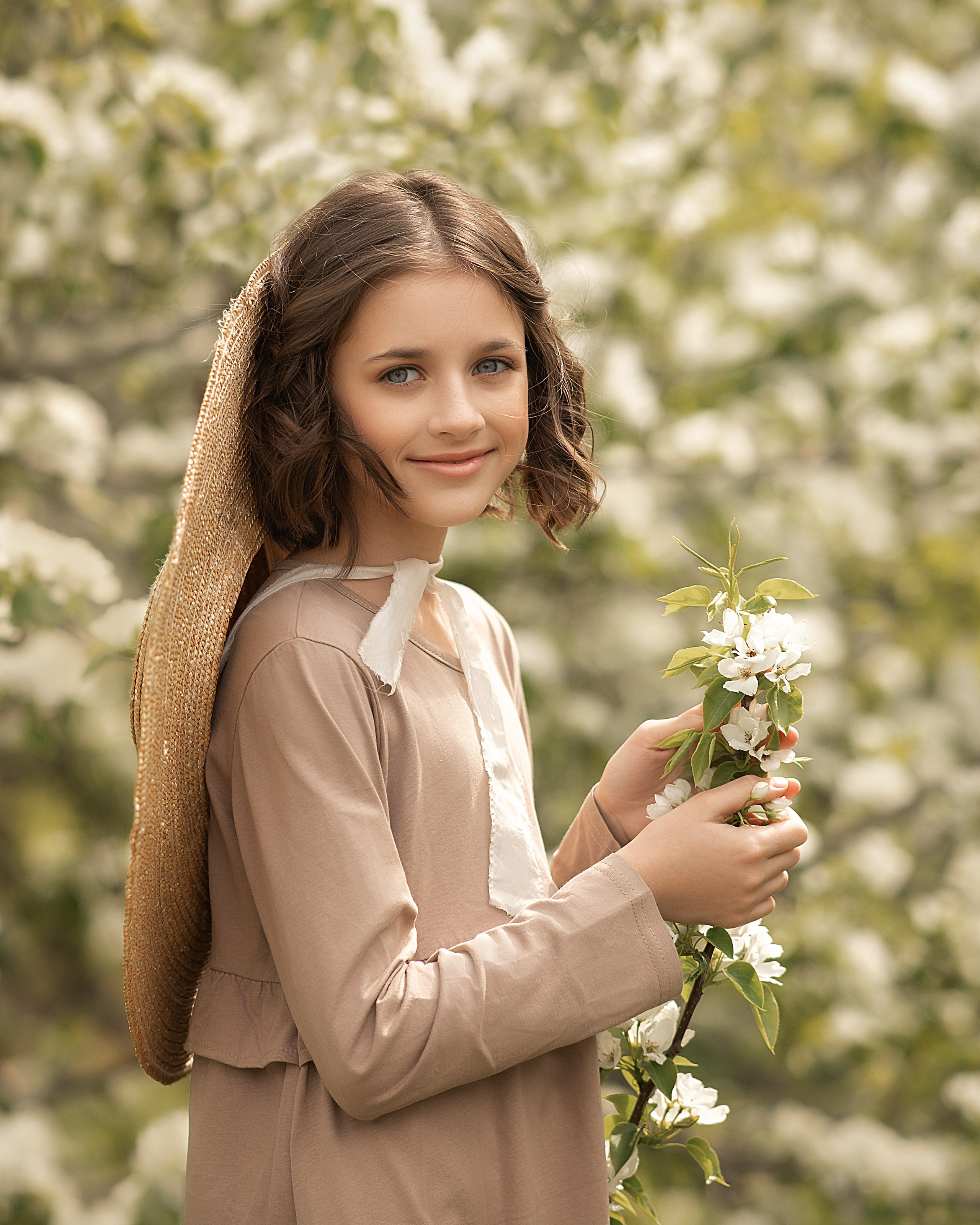 Подготовка к фотосессии в цветении. Женский фотограф в Москве Богдашкина Динара