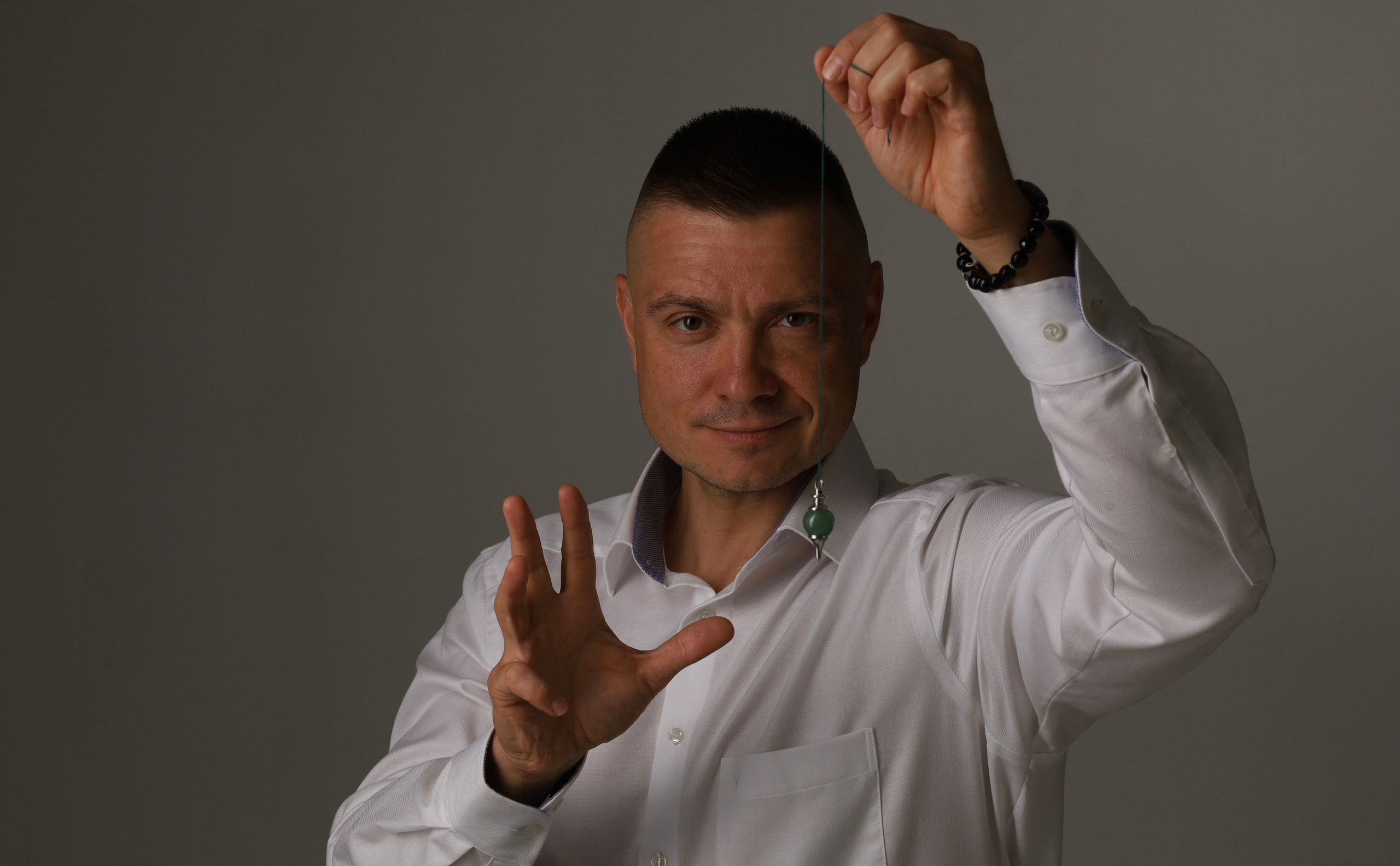 Главная. Андрей Стахеев гипнолог Регрессолог целитель эксперт по работе с Родом