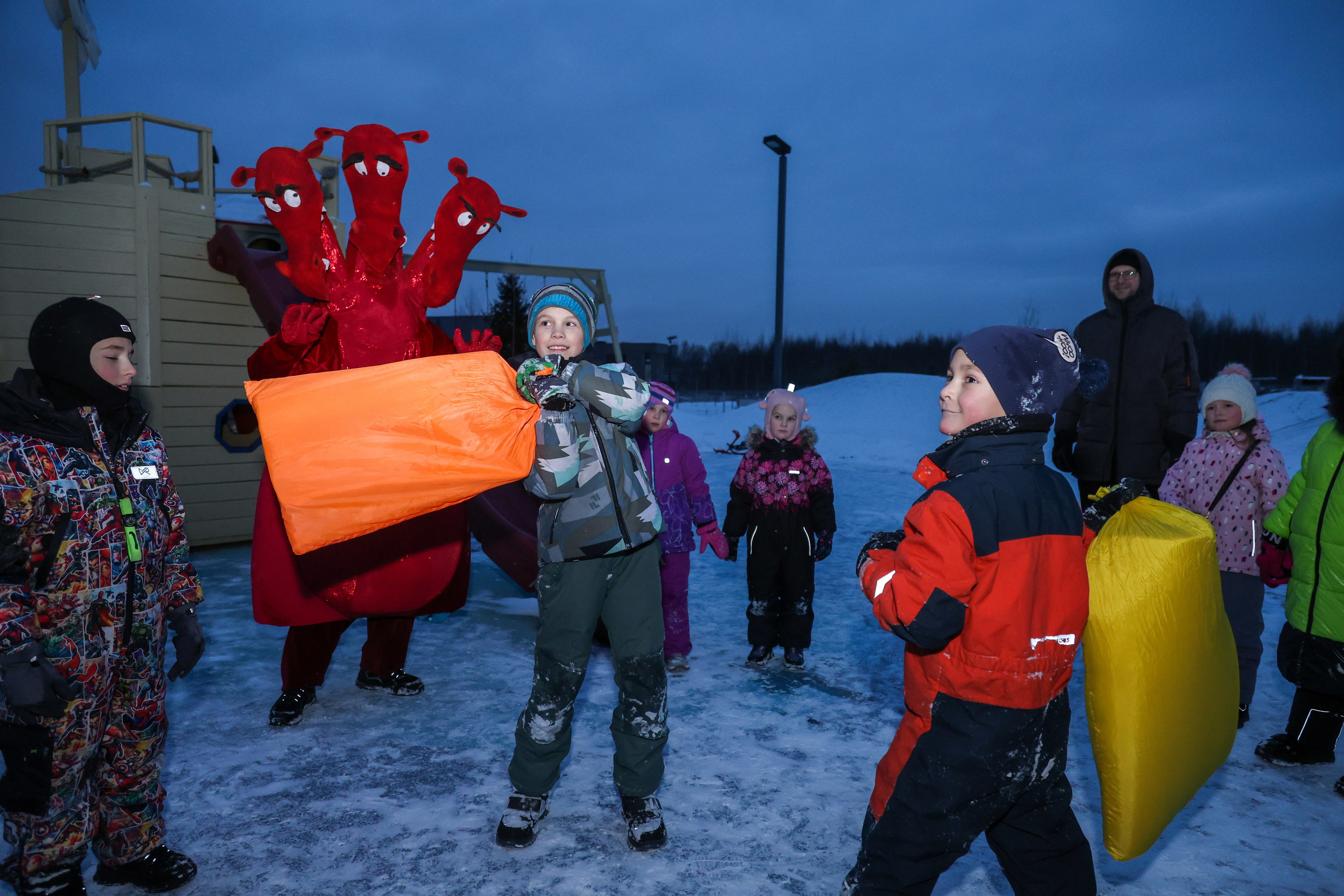 Новогодняя ёлка 2025. Фото и видеосъёмка бизнес-мероприятий под ключ в Москве и МО — Akhmedov Team