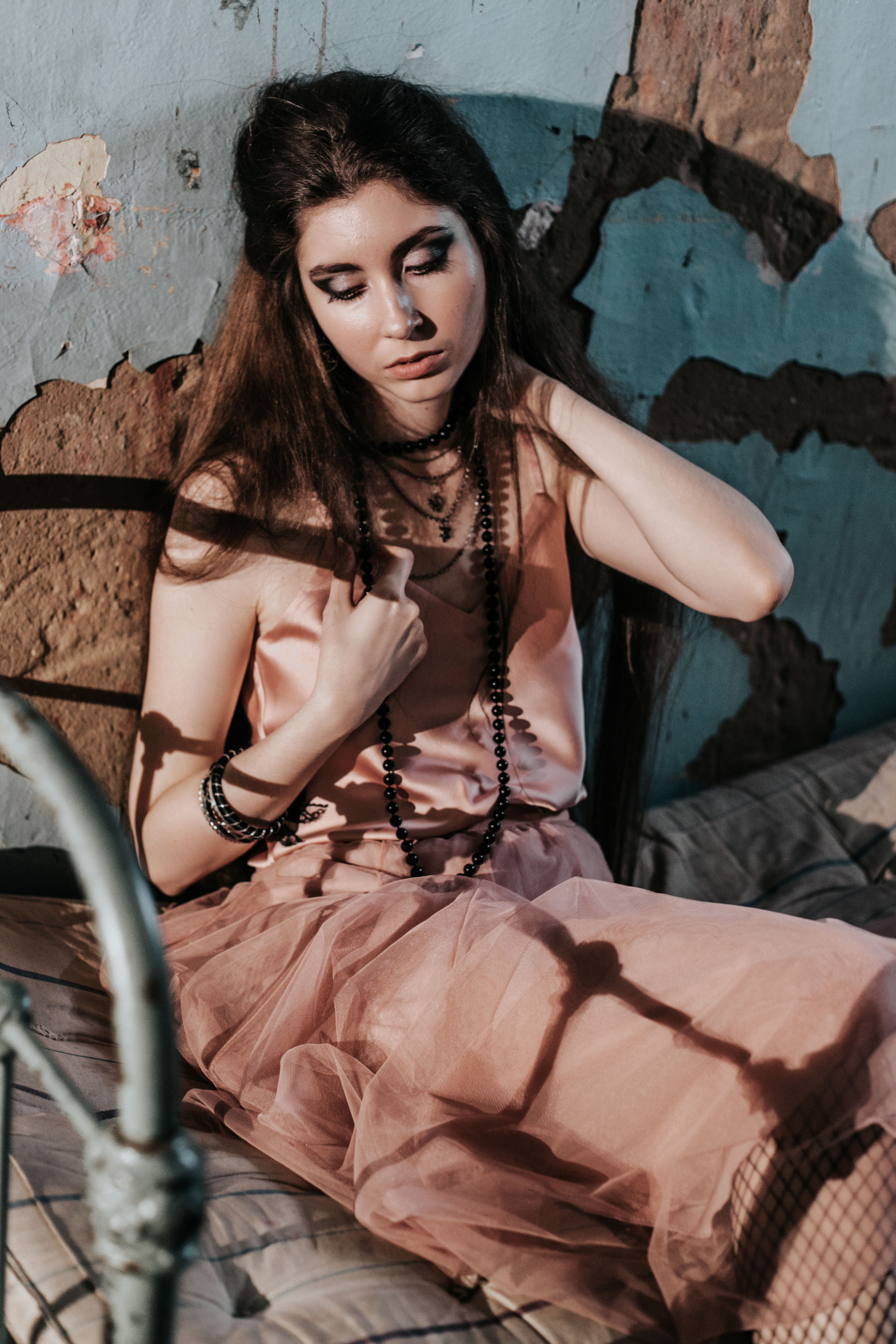 Женский портрет трэш. Свадебный фотограф в Москве Элина Ларченкова. Фото, которые цепляют