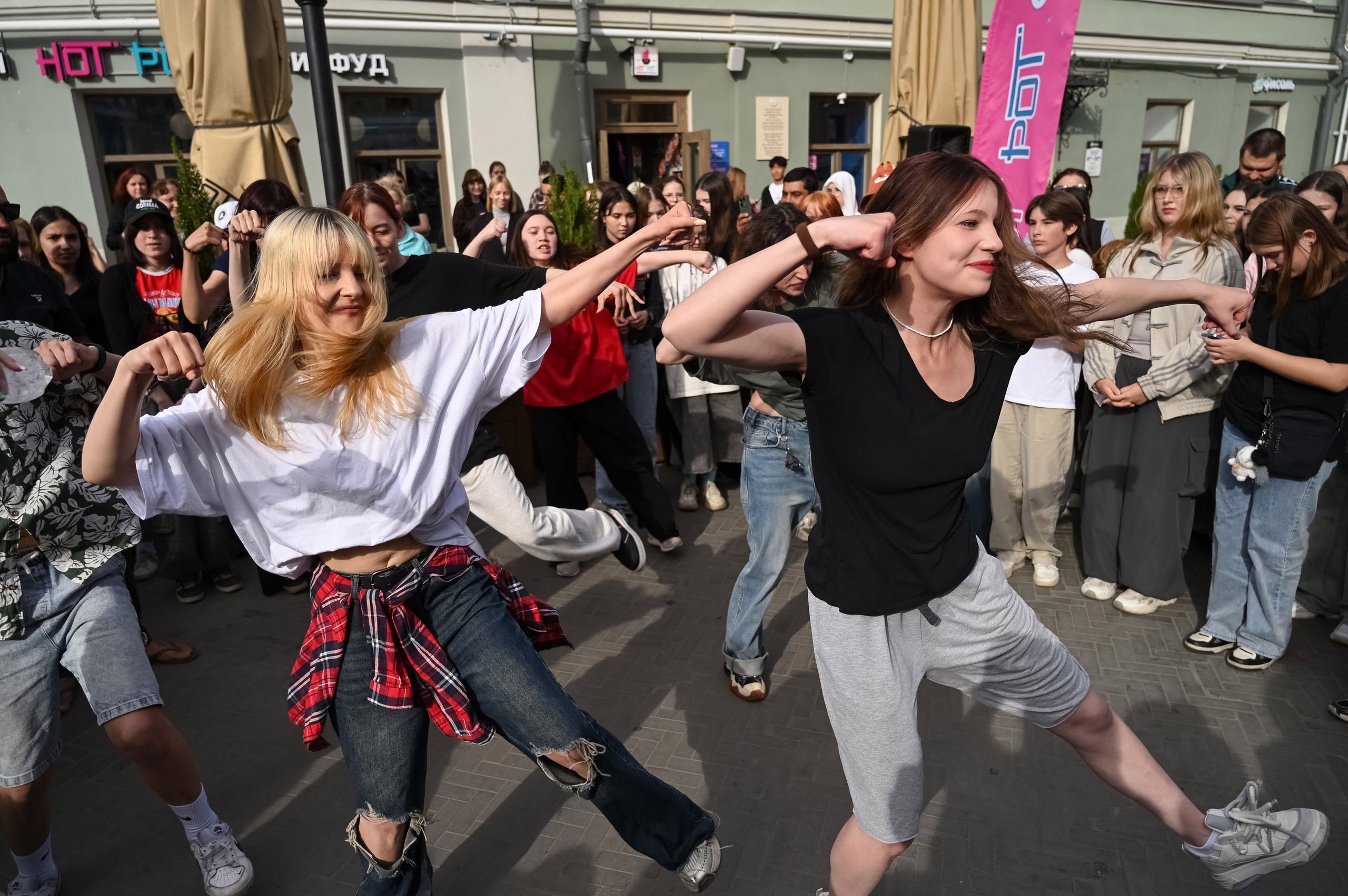 Съемка танцевального мероприятия для Казанского ресторана «HOT POT»