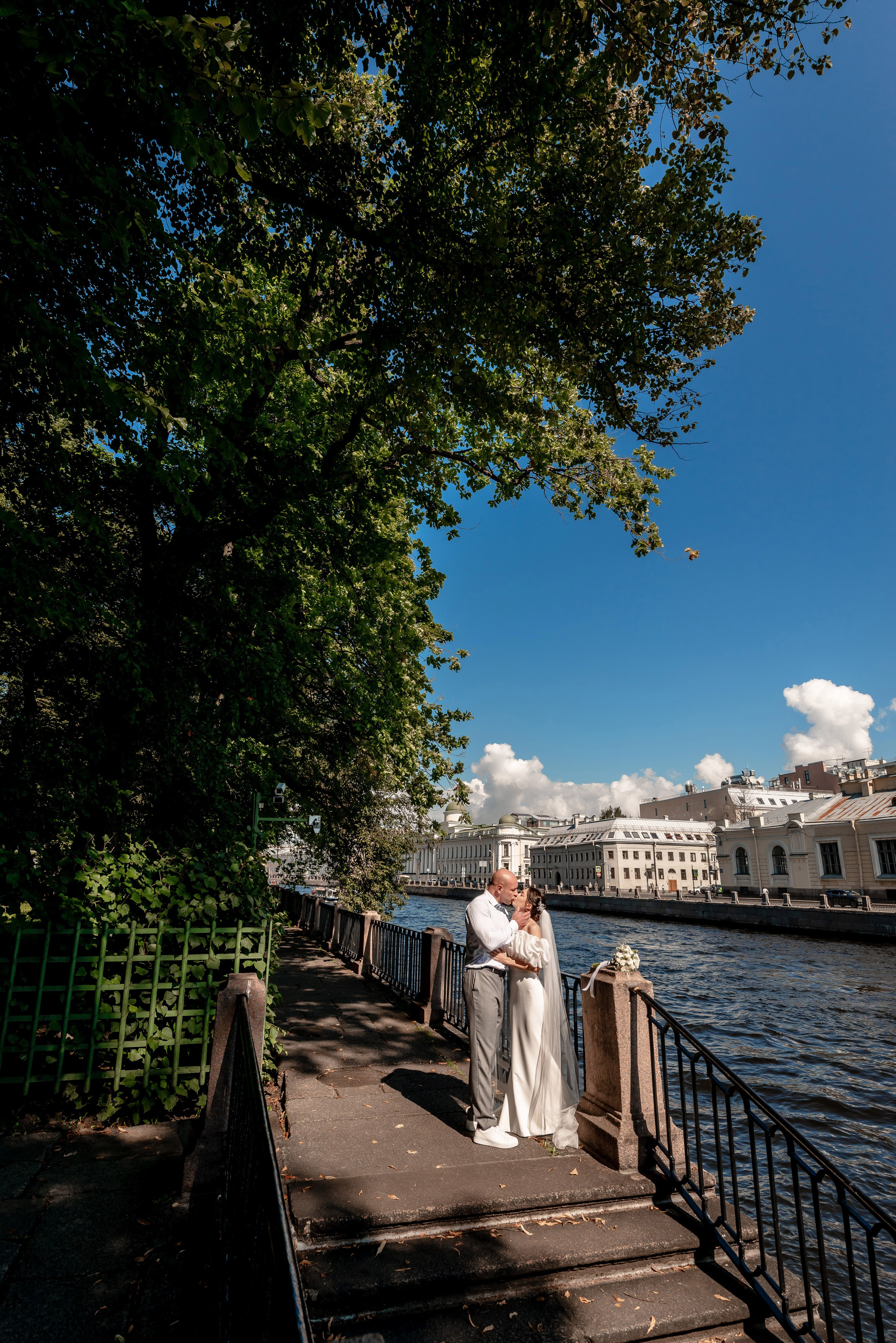 Летняя свадьба В Санкт-Петербурге и красивой выездной регистрацией Даши и Саши. Воздушная свадебная фотосессия в Петербурге. Портретный, семейный и свадебный фотограф в Санкт-Петербурге и в Пушкине Ширяев Денис