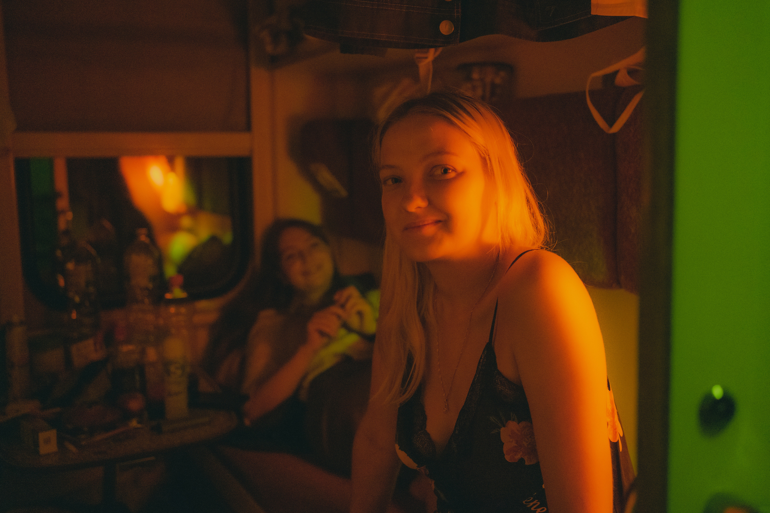 В кадре: проводники. Творческие фотосессии в Москве. Фотоальбом лидера группы ЯЛО