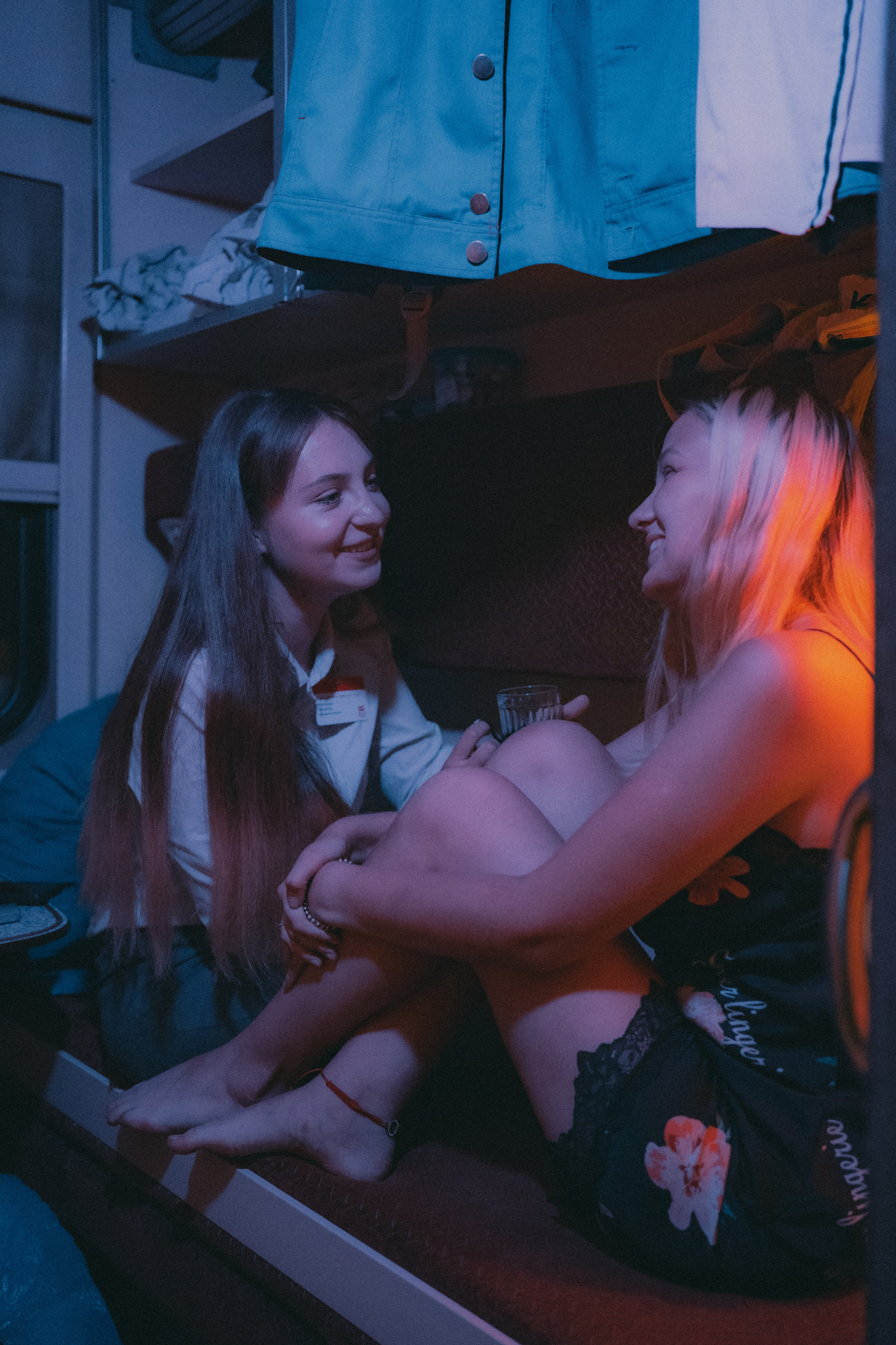 В кадре: проводники. Творческие фотосессии в Москве. Фотоальбом лидера группы ЯЛО