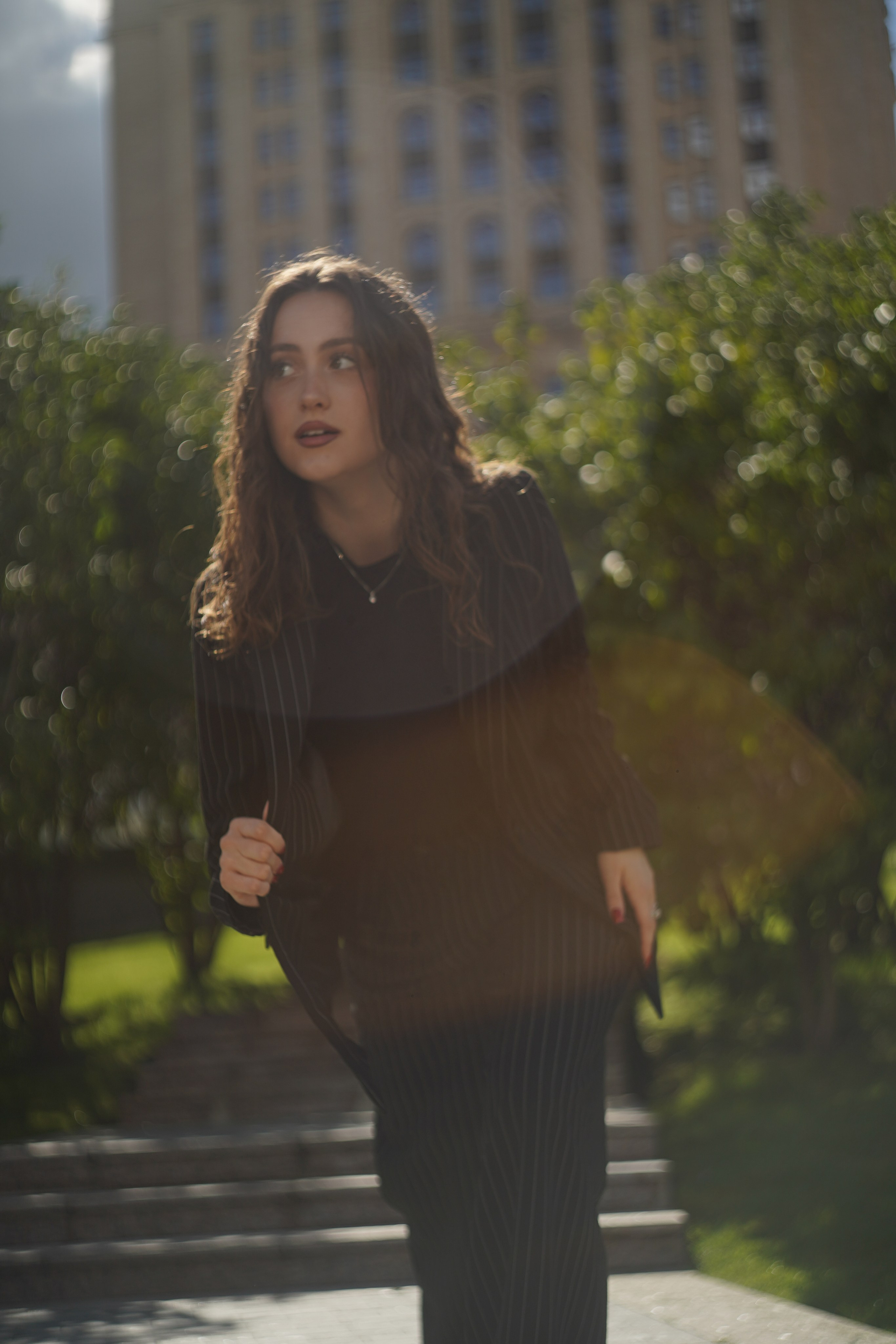 Ретро фотосессия на фоне сталинских высоток