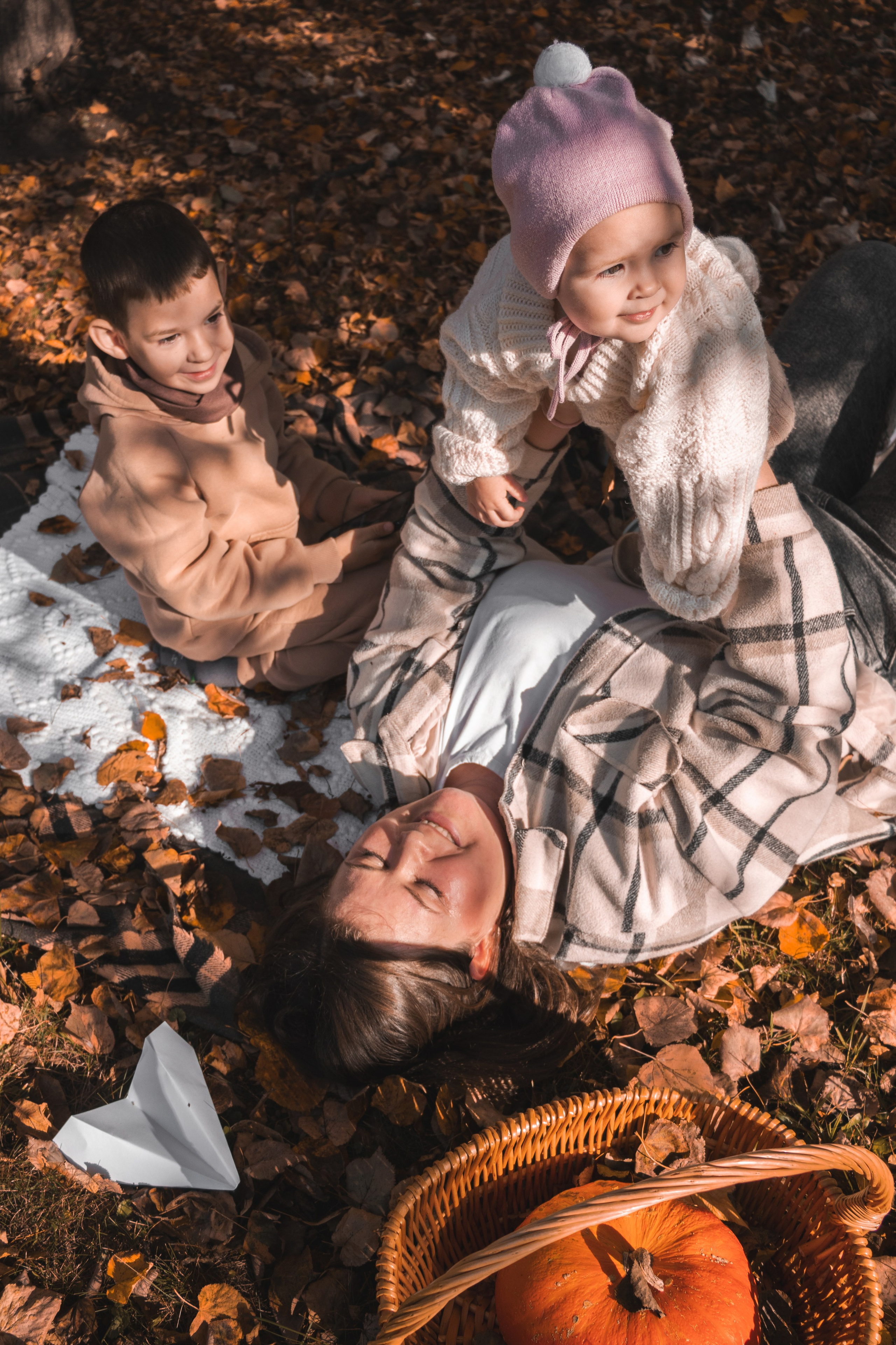 Семейная осенняя фотосессия в городе Томск