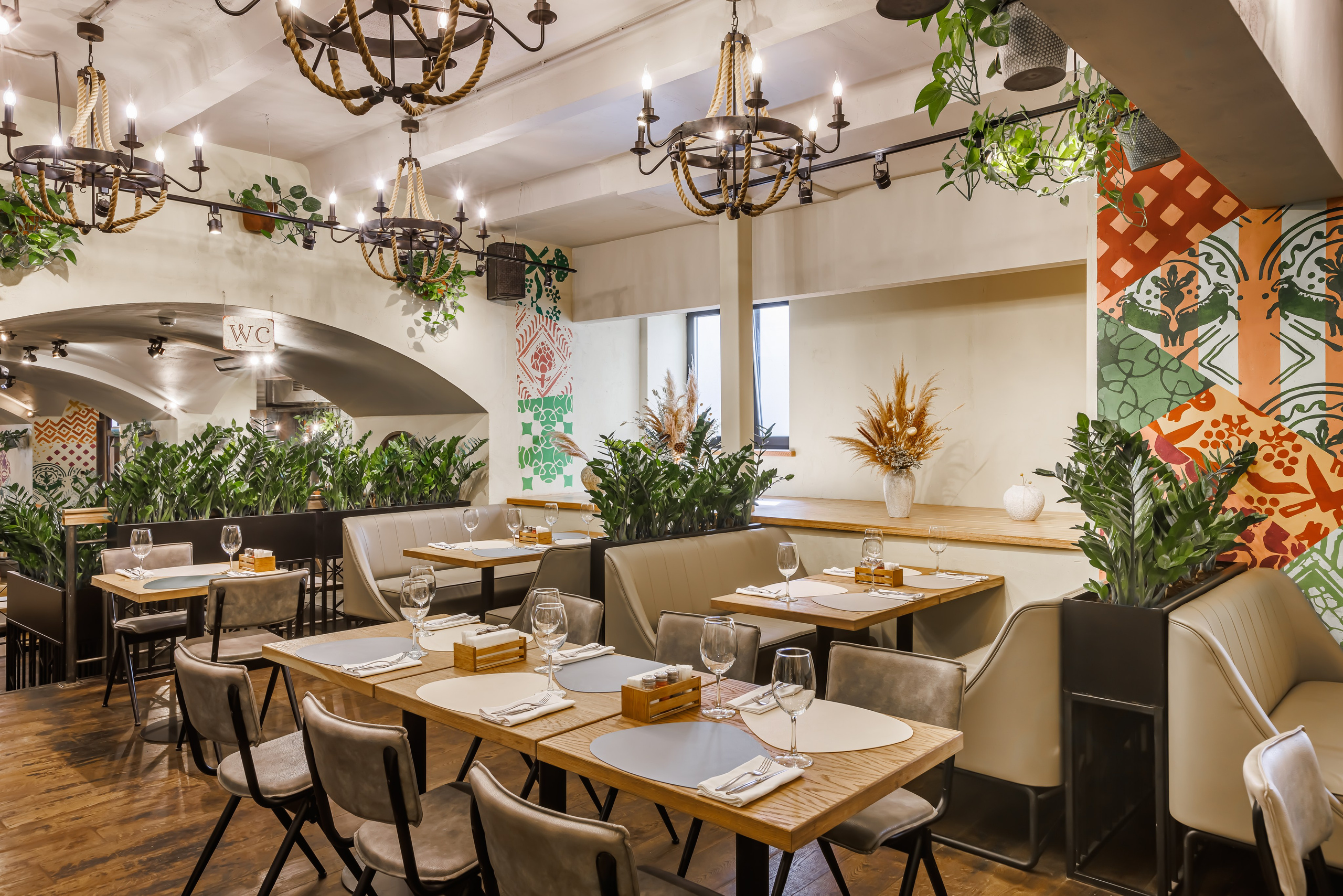 Интерьерная фотосъёмка кафе, ресторанов и баров в Москве. Интерьерный фотограф Дмитрий Медведев. Фуд-фотограф в Москве Дмитрий Медведев. Фуд-фото и контент для ресторанов, кафе и баров