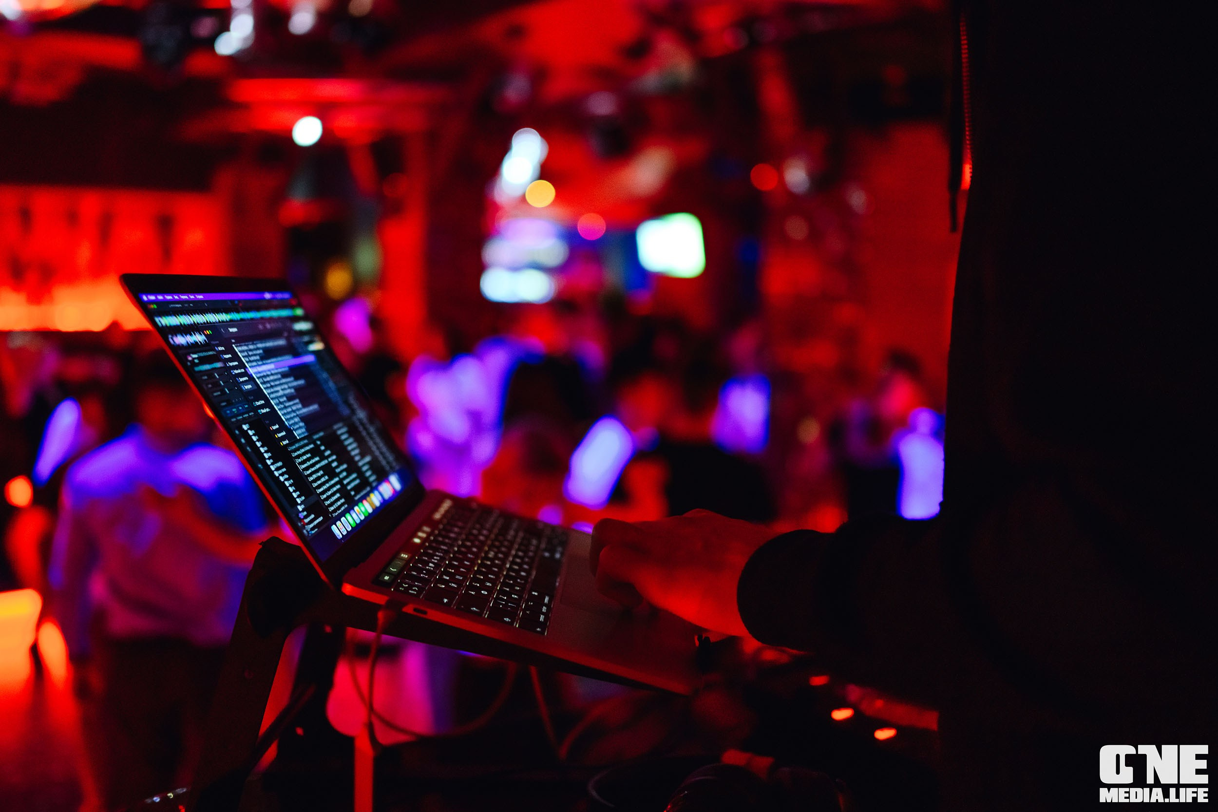 Фоторепортаж из РК Планета. One Media Life: фоторепортажи, фотоотчеты с мероприятий и заведений