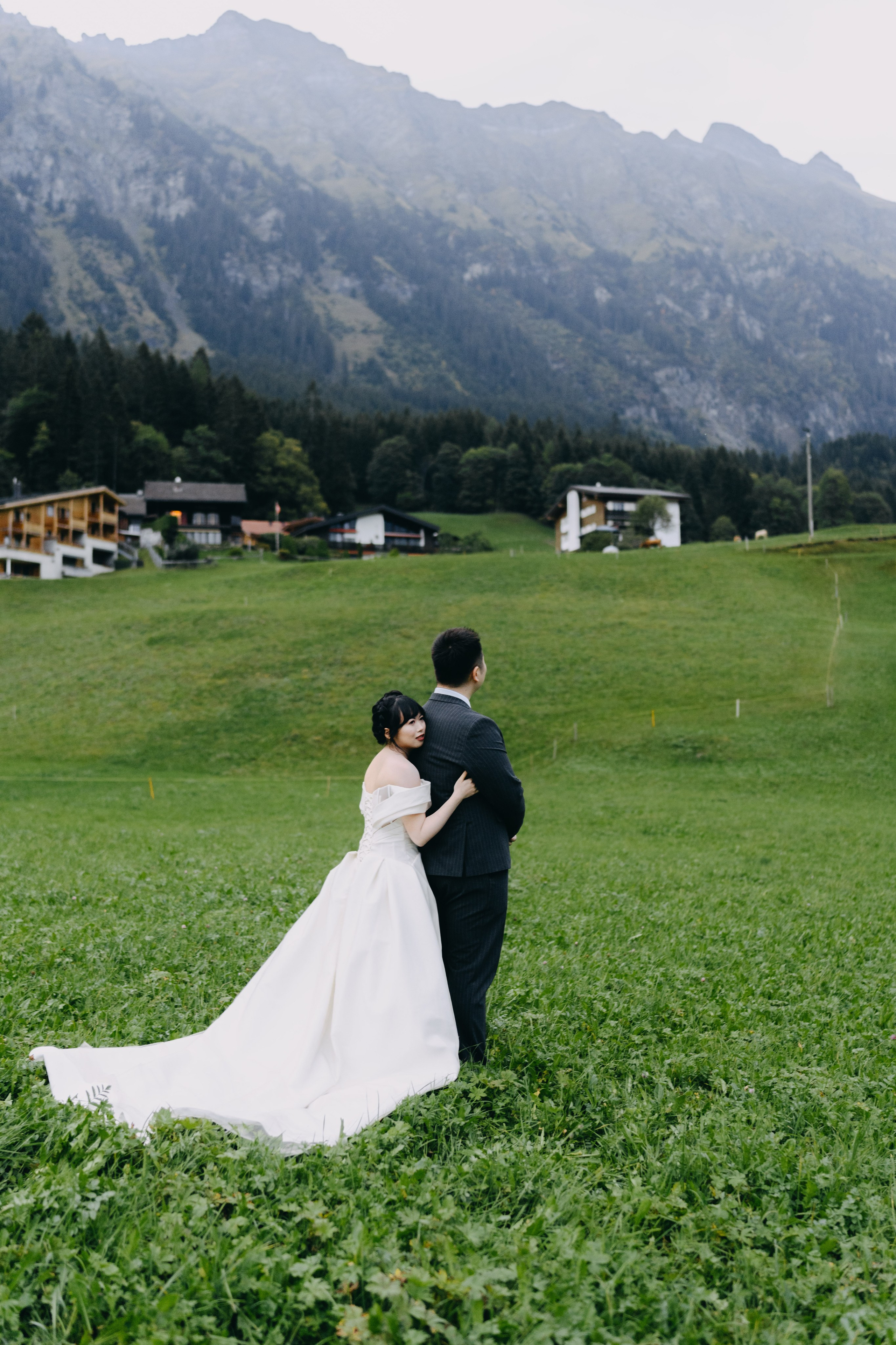 Wedding Photography elopement in Switzerland Europe. Professional Wedding Photographer Geneva & Romande Switzerland | Tanya Creator