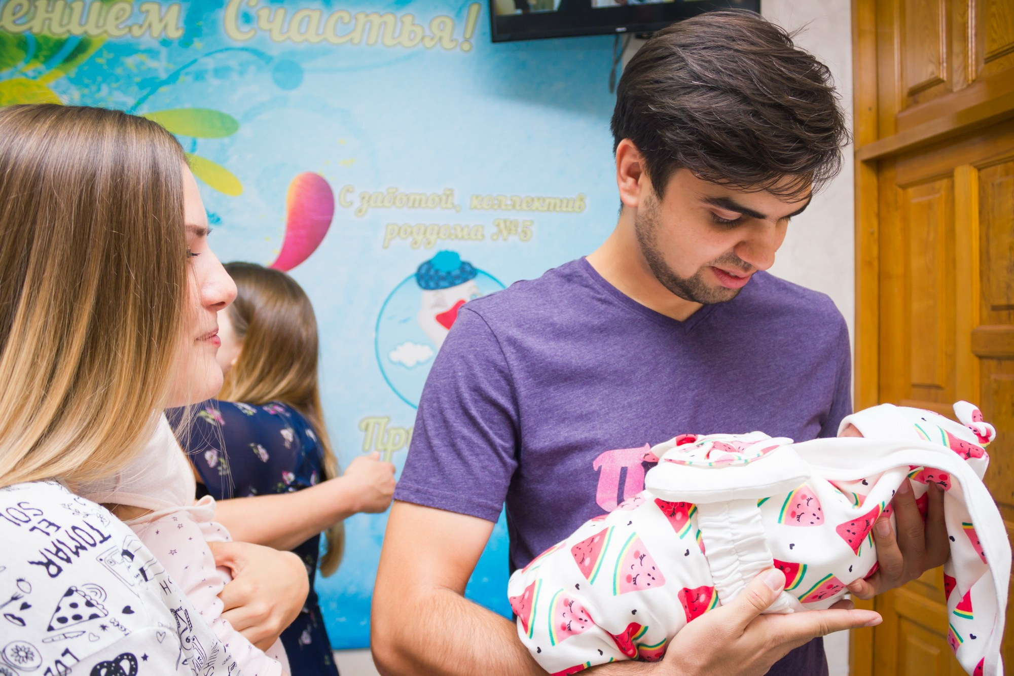 Выписка из роддома (Красный). Фотограф в Волгограде и Волжском Наталья Фирсова