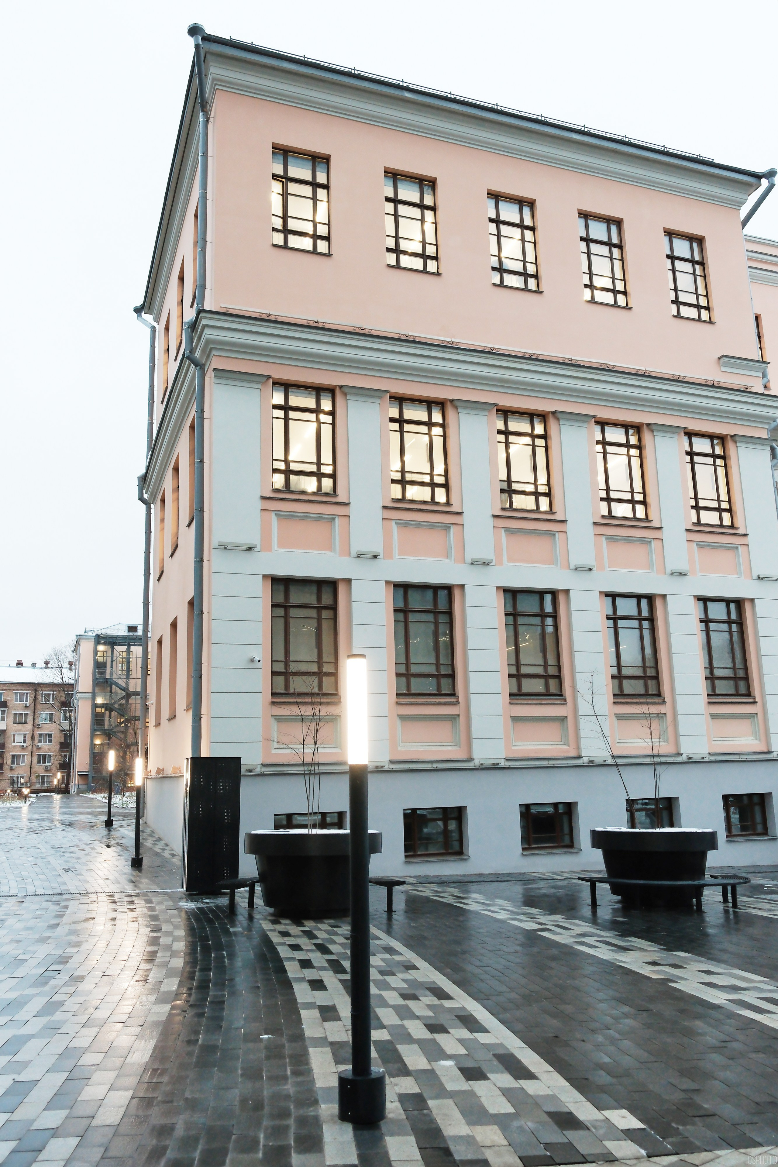 МГТУ им. Баумана. Фотографъ Сергѣевъ. Поймать мгновеніе