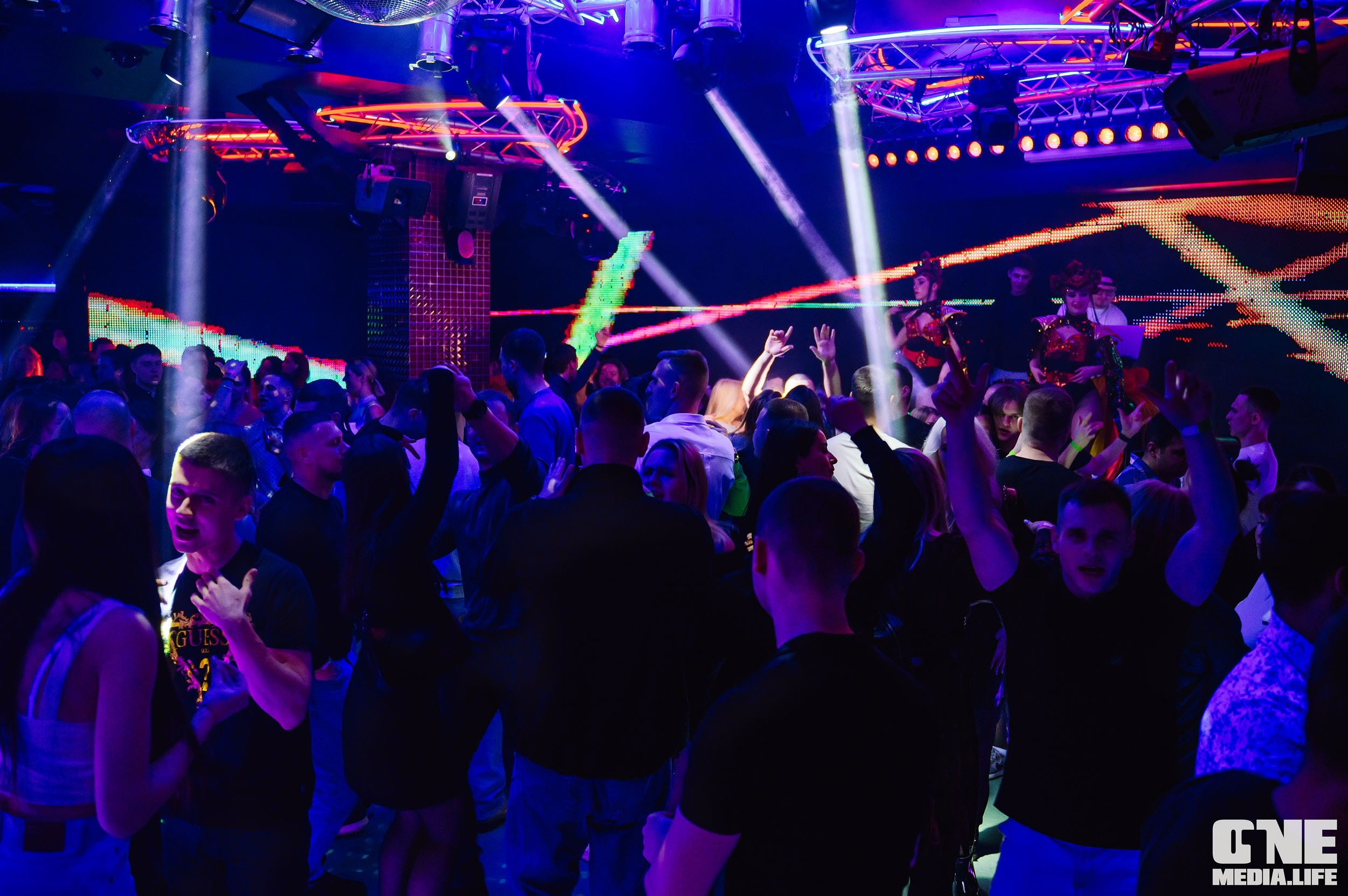 Фоторепортаж из РК Планета. One Media Life: фоторепортажи, фотоотчеты с мероприятий и заведений